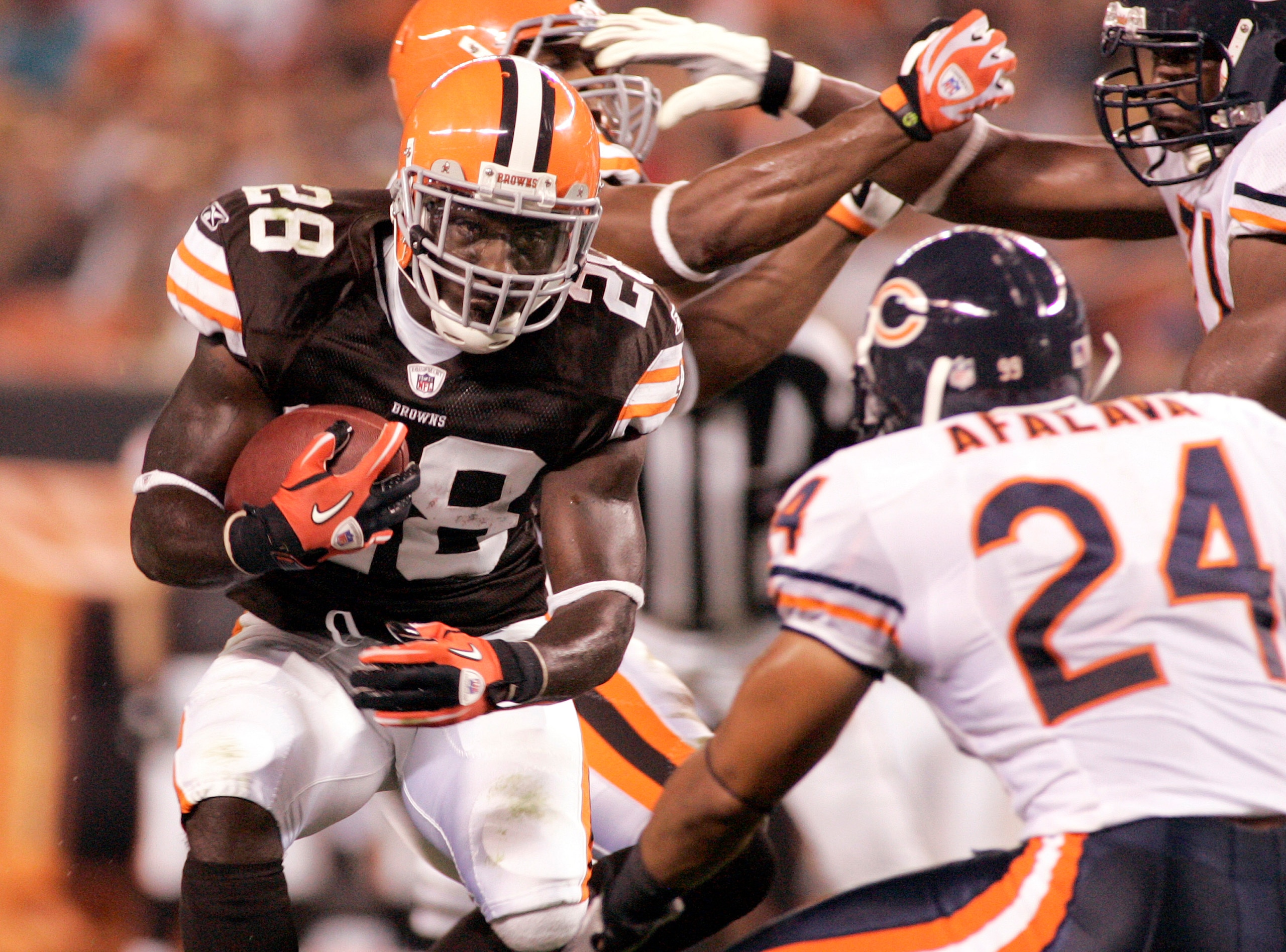 CLEVELAND - SEPTEMBER 2:  James Davis #28 of the Cleveland Browns carries the ball against the Chicago Bears during the preseason game on September 2, 2010 at Cleveland Browns Stadium in Cleveland, Ohio. (Photo by Justin K. Aller/Getty Images)