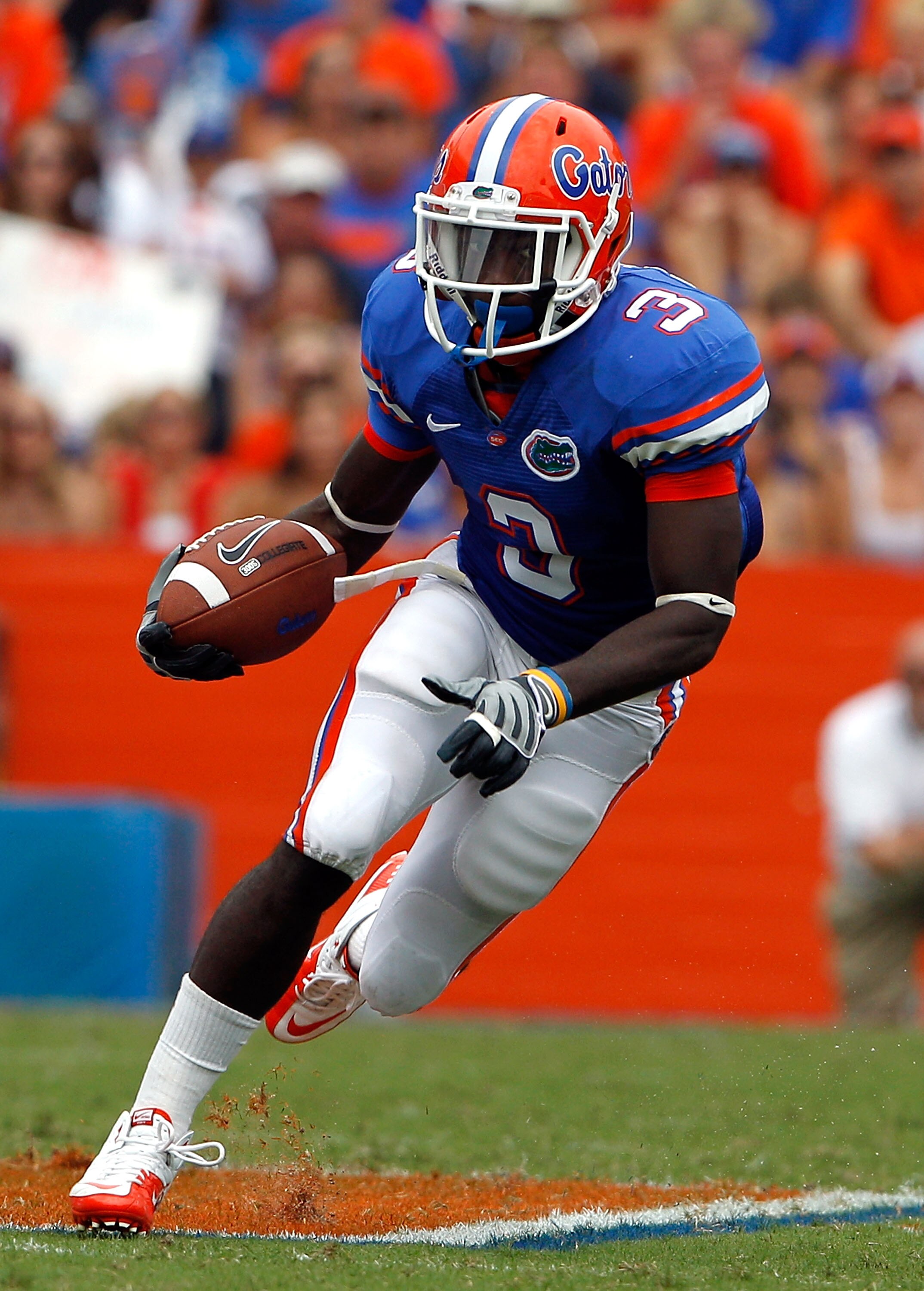 GAINESVILLE, FL - SEPTEMBER 04:  Chris Rainey #3 of the Florida Gators runs after making a reception against the Miami University RedHawks at Ben Hill Griffin Stadium on September 4, 2010 in Gainesville, Florida.  (Photo by Sam Greenwood/Getty Images)