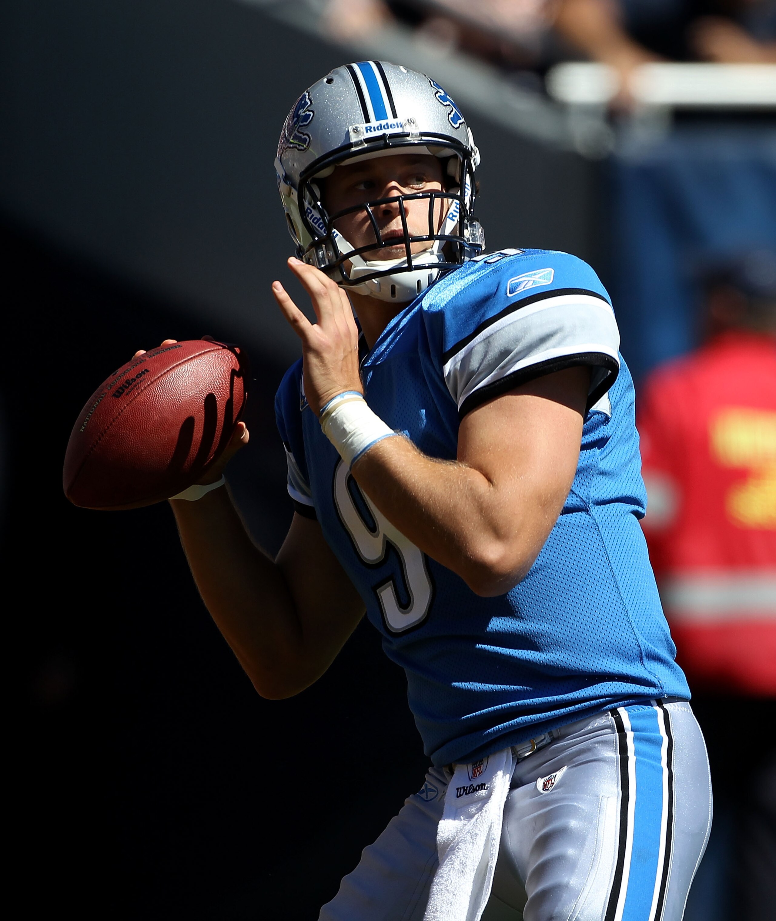 CHICAGO - SEPTEMBER 12: Matthew Stafford #9 of the Detroit Lions looks for receiver against the Chicago Bears during the NFL season opening game at Soldier Field on September 12, 2010 in Chicago, Illinois. The Bears defeated the Lions 19-14. (Photo by Jon