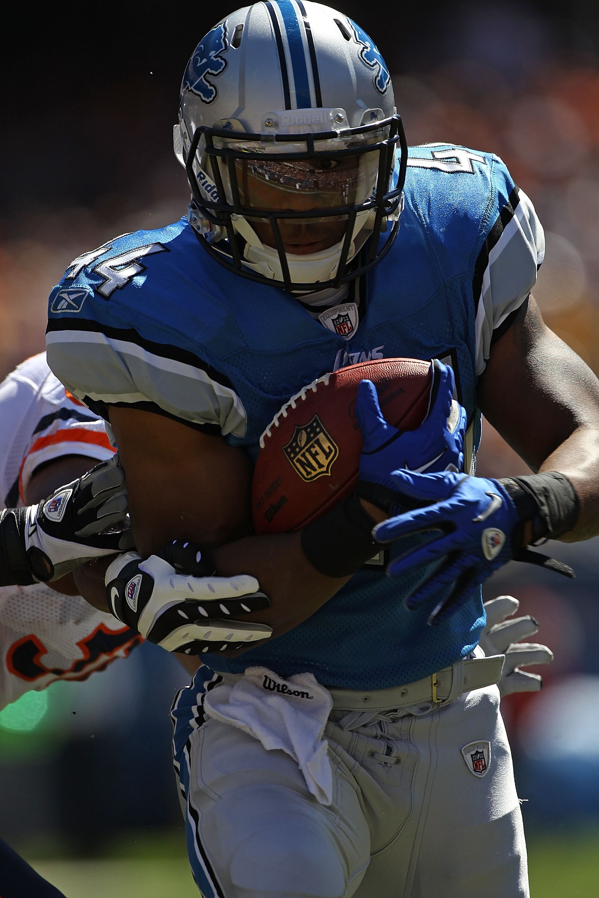 CHICAGO - SEPTEMBER 12: Jahvid Best #44 of the Detroit runs for a touchdown against the Chicago Bears during the NFL season opening game at Soldier Field on September 12, 2010 in Chicago, Illinois. (Photo by Jonathan Daniel/Getty Images)