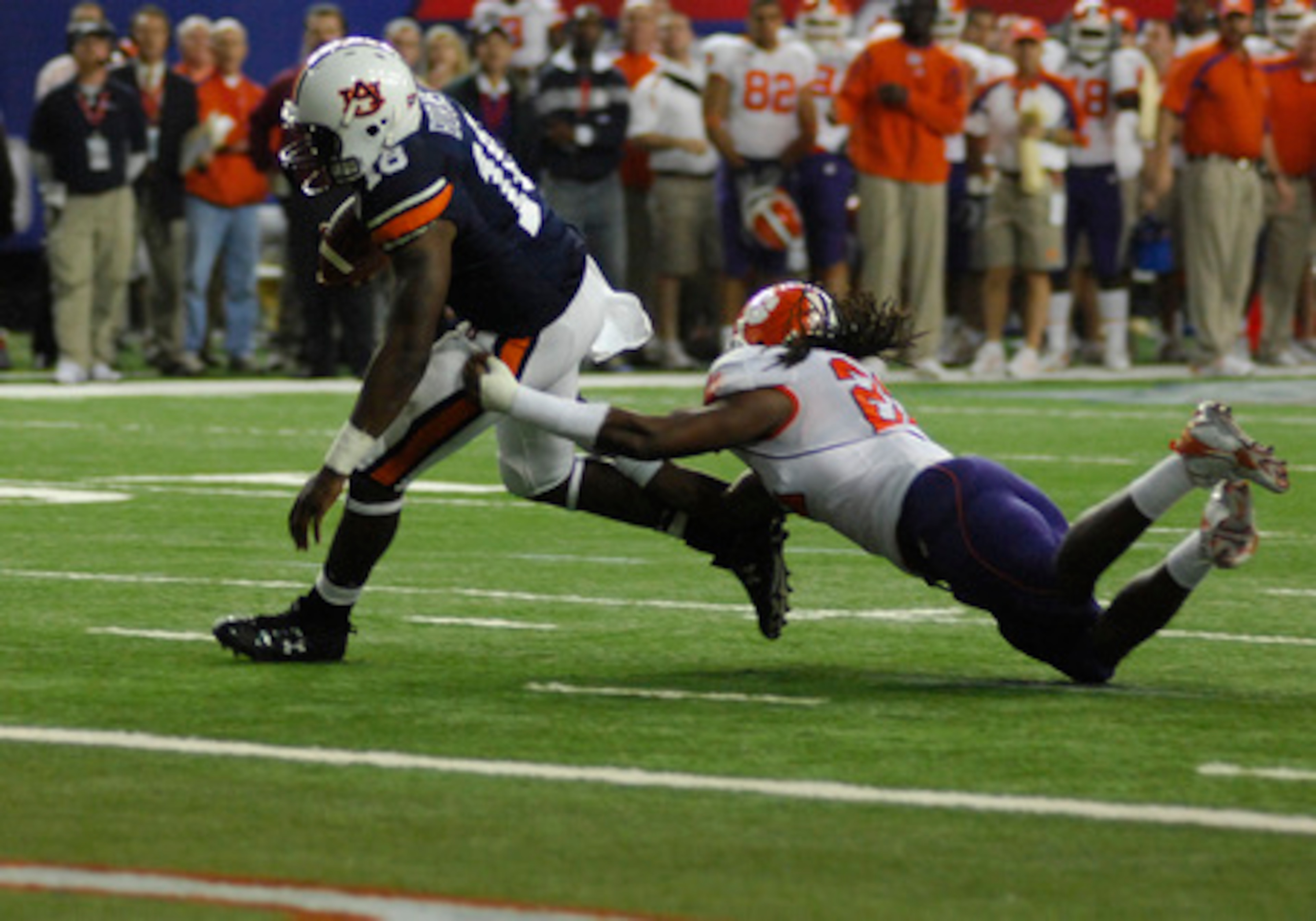 Kodi Burns scores the game-winning touchdown against Clemson in the 2007 Chick-Fil-A Bowl. The two teams meet again Saturday night.