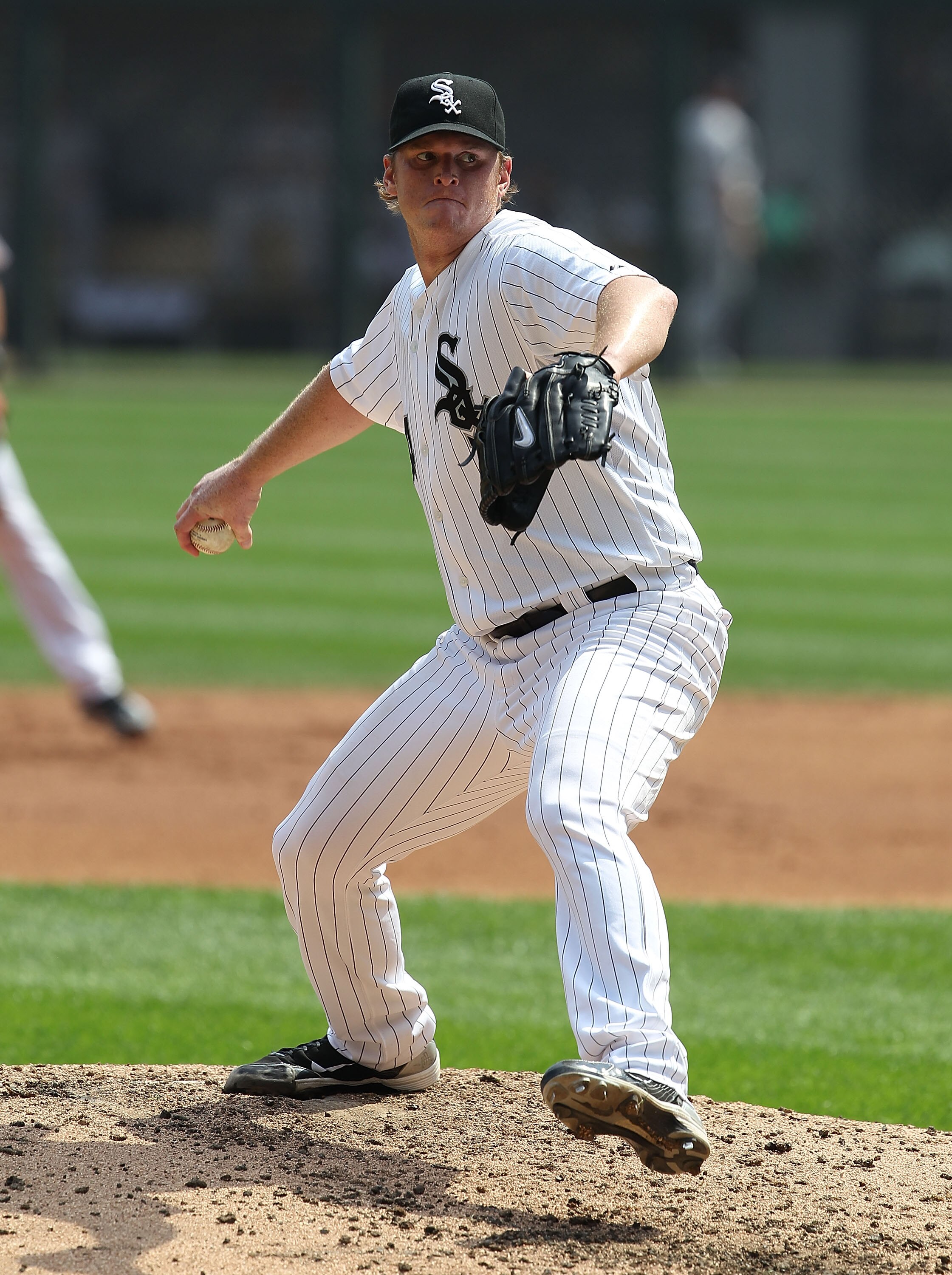 CHICAGO - AUGUST 29: Starting pitcher Gavin Floyd #34 of the Chicago White Sox pitches against the New York Yankees at U.S. Cellular Field on August 29, 2010 in Chicago, Illinois. The Yankees defeated the White Sox 2-1. (Photo by Jonathan Daniel/Getty Ima