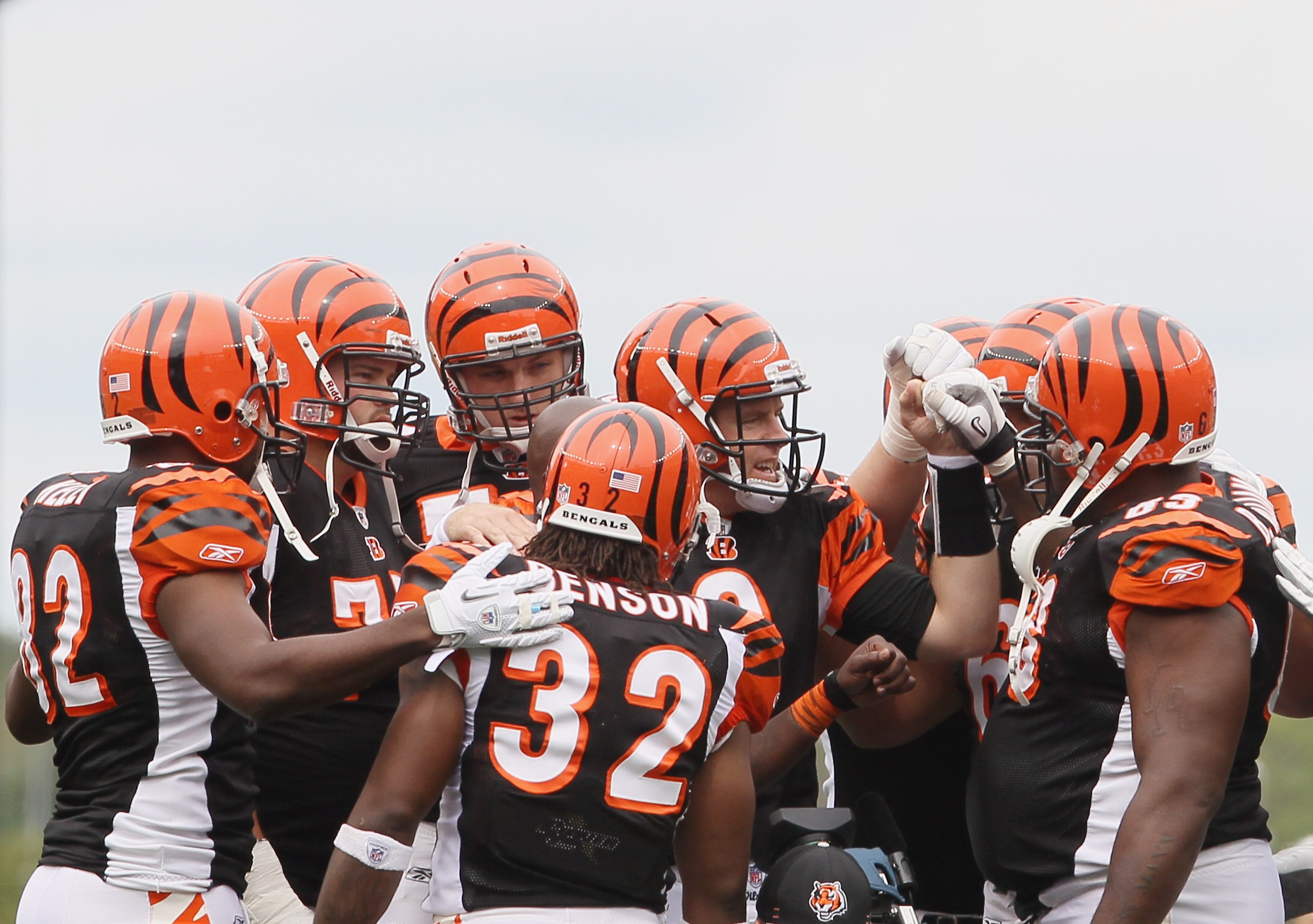 FOXBORO, MA - SEPTEMBER 12:  Quarterback Carson Palmer #9 of the Cincinnati Bengals talks with the offense before the opening kickoff against the New England Patriots during the NFL season opener on September 12, 2010 at Gillette Stadium in Foxboro, Massa