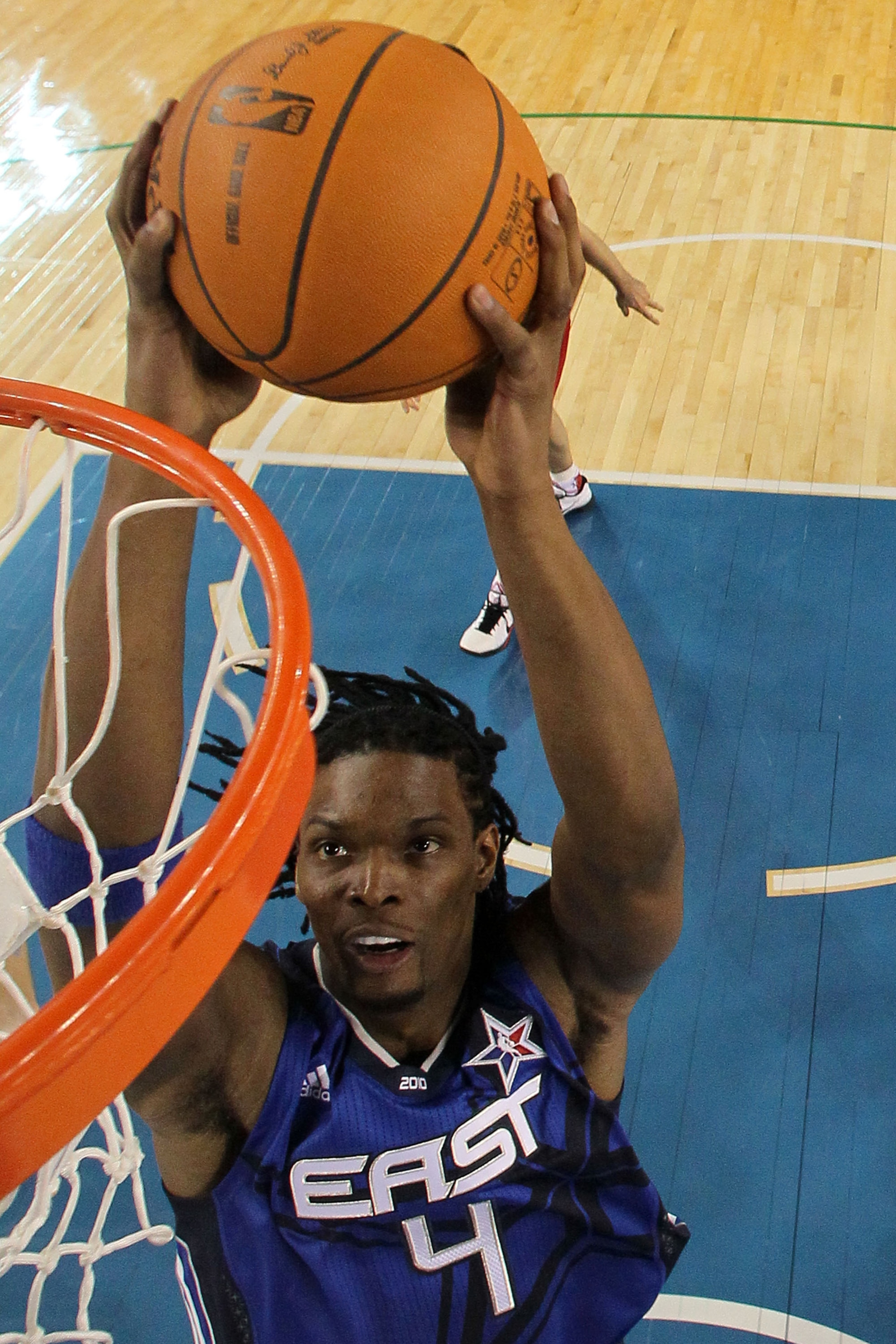 ARLINGTON, TX - FEBRUARY 14:  Chris Bosh #4 of the Eastern Conference goes up for a dunk against the Western Conference during the second half of the NBA All-Star Game, part of 2010 NBA All-Star Weekend at Cowboys Stadium on February 14, 2010 in Arlington