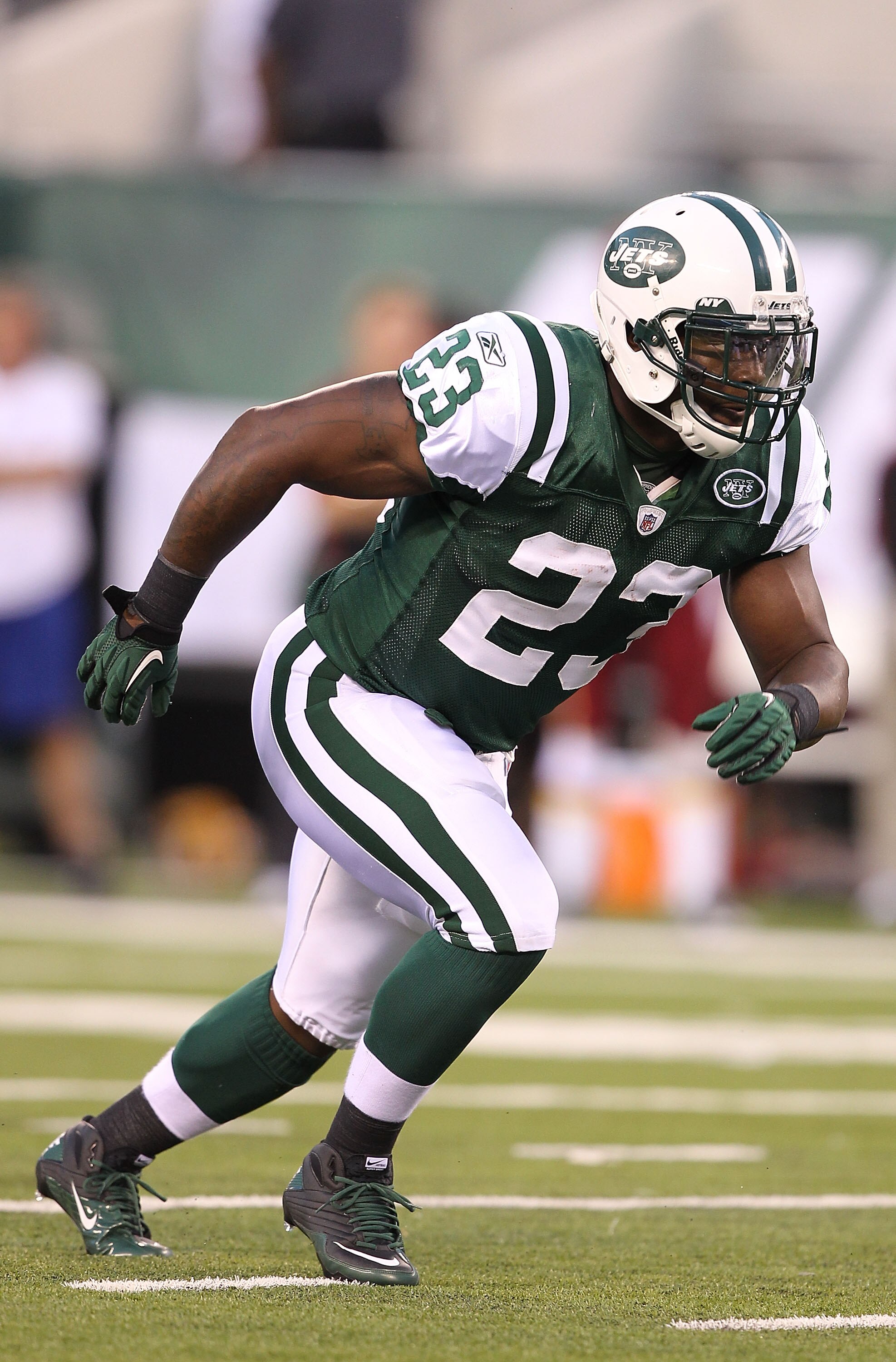EAST RUTHERFORD, NJ - AUGUST 27:  Shonn Greene #23 of the New York Jets in action against the Washington Redskins  during their preseason game on August 27, 2010 at the New Meadowlands Stadium  in East Rutherford, New Jersey.  (Photo by Al Bello/Getty Ima