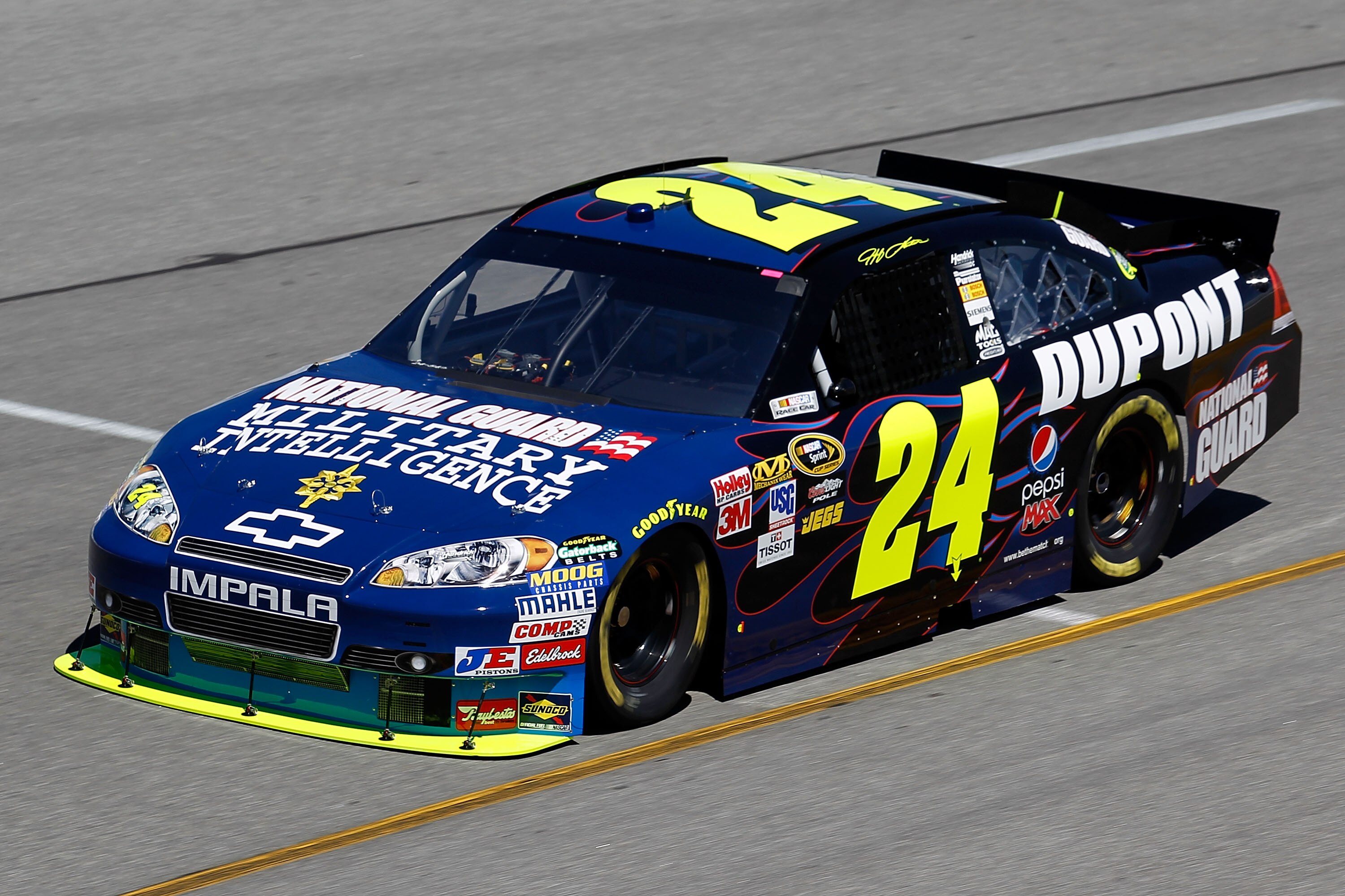 RICHMOND, VA - SEPTEMBER 10:  Jeff Gordon drives the #24 DuPont/National Guard Chevrolet during practice for the NASCAR Sprint Cup Series Air Guard 400 at Richmond International Raceway on September 10, 2010 in Richmond, Virginia.  (Photo by Todd Warshaw/