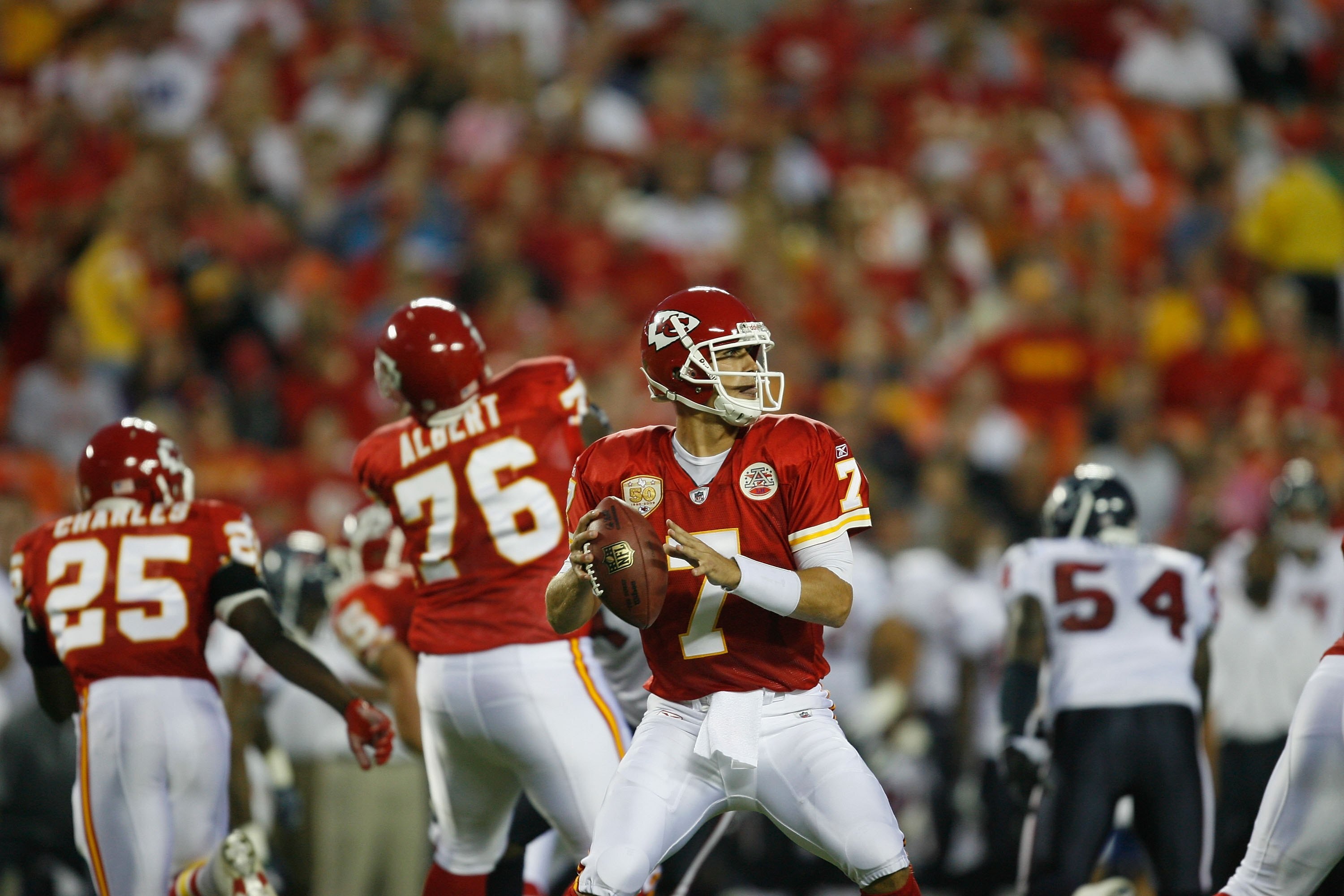 AUGUST 15, 2009 - KANSAS CITY, MO:  Quarterback Matt Cassel #7 of the Kansas City Chiefs looks for a receiver during the preseason game against the Houston Texans at Arrowhead Stadium on August 15, 2009 in Kansas City, Missouri. (Photo by Dilip Vishwanat/