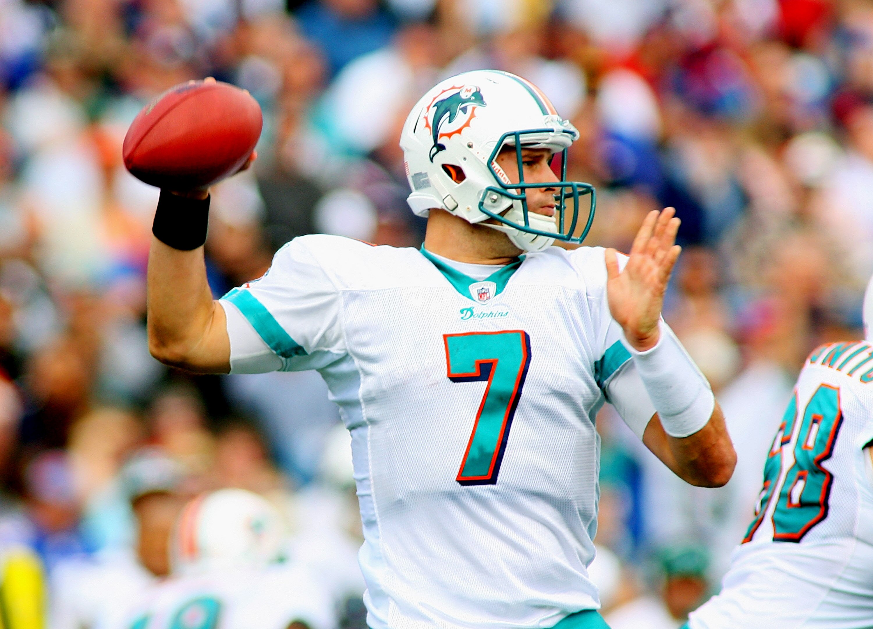 ORCHARD PARK, NY - SEPTEMBER 12:  Chad Henne #7 of the Miami Dolphins readies to pass against the Buffalo Bills  during the NFL season opener at Ralph Wilson Stadium on September 12, 2010 in Orchard Park, New York. Miami won 15-10. (Photo by Rick Stewart/