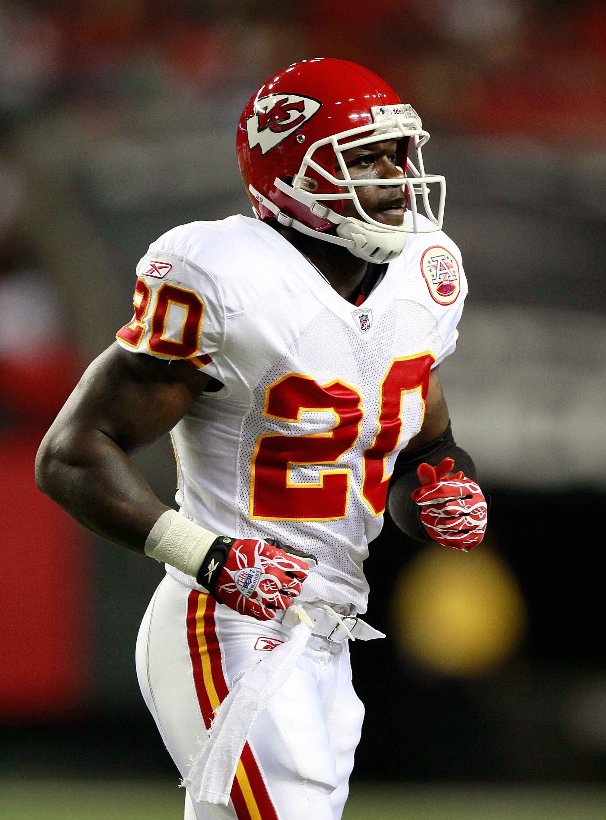 ATLANTA - AUGUST 13:  Thomas Jones #20 of the Kansas City Chiefs runs off the field during the game against the Atlanta Falcons at Georgia Dome on August 13, 2010 in Atlanta, Georgia.  (Photo by Kevin C. Cox/Getty Images)