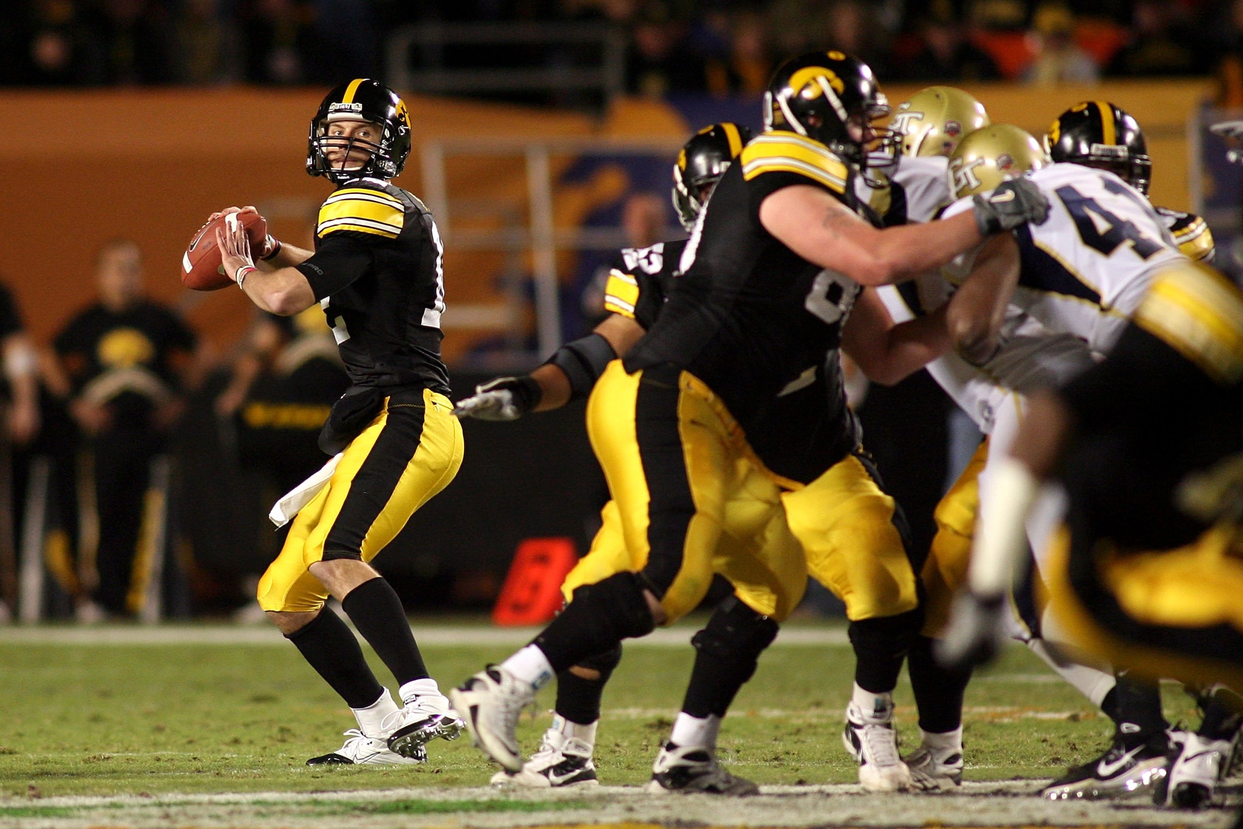 MIAMI GARDENS, FL - JANUARY 05:  Quarterback Richy Stanzi #12 of the Iowa Hawkeyes looks to pass against the Georgia Tech Yellow Jackets during the FedEx Orange Bowl at Land Shark Stadium on January 5, 2010 in Miami Gardens, Florida. Iowa won 24-14.  (Pho
