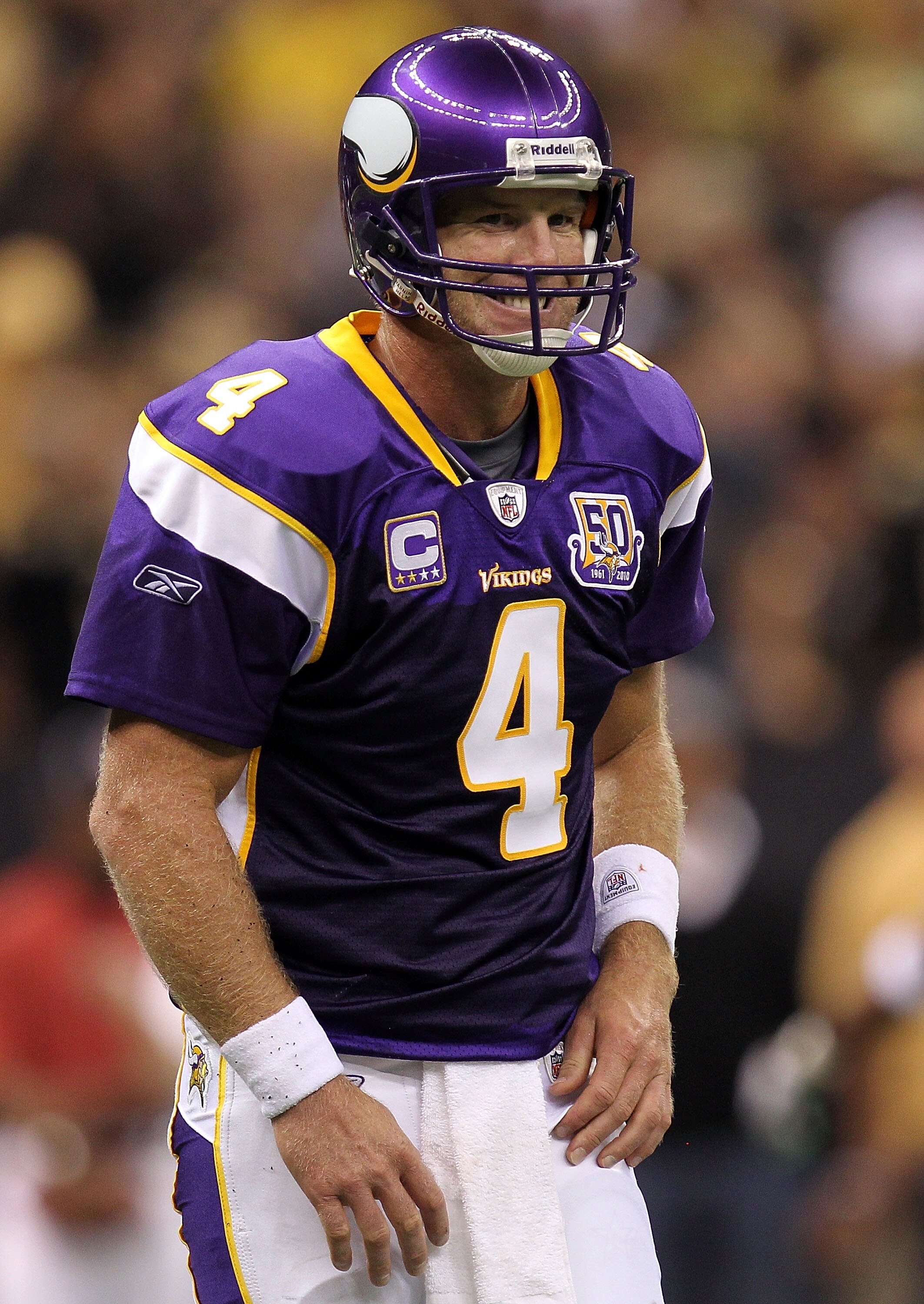 NEW ORLEANS - SEPTEMBER 09:  Quarterback Brett Favre #4 of the Minnesota Vikings at Louisiana Superdome on September 9, 2010 in New Orleans, Louisiana.  (Photo by Ronald Martinez/Getty Images)