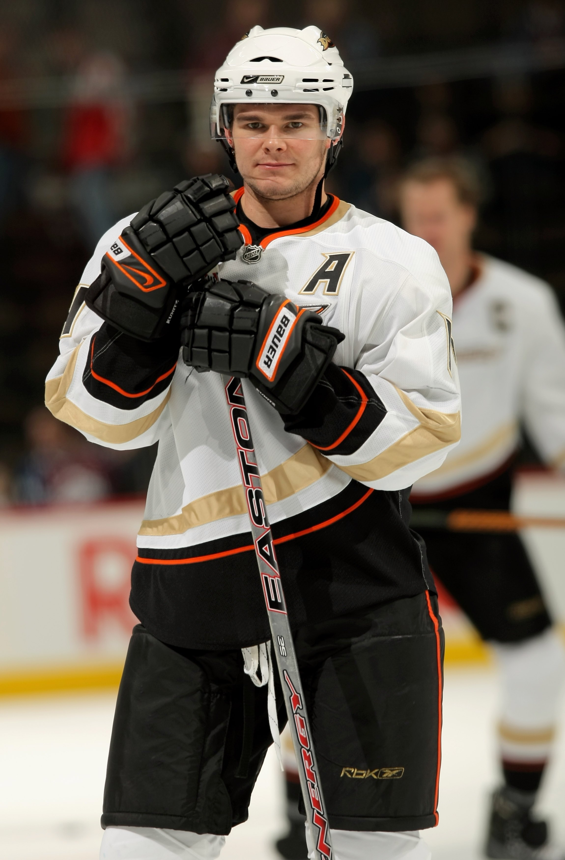 DENVER - FEBRUARY 12:  Chris Kunitz #14 of the Anaheim Ducks warms up before facing the Colorado Avalanche at the Pepsi Center on February 12, 2008 in Denver, Colorado. The Ducks defeated the Avalanche 2-1.  (Photo by Doug Pensinger/Getty Images)