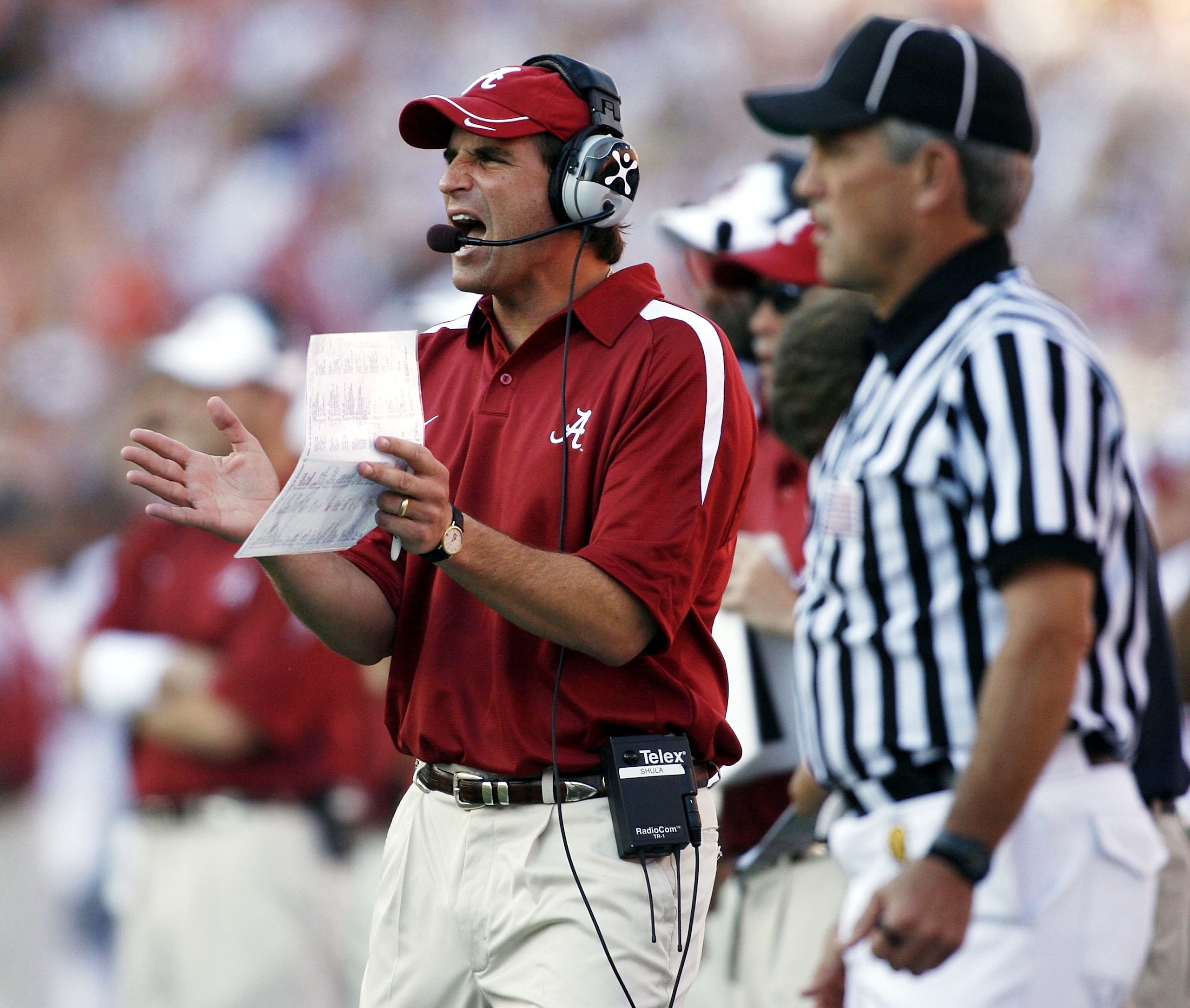 GAINESVILLE, FL - SEPTEMBER 30:  Alabama Crimson head coach Mike Shula shouts instruction against the Florida Gators September 30, 2006 at Ben Hill Griffin Stadium at Florida Field  in Gainsville, Florida.  (Photo by Marc Serota/Getty Images)