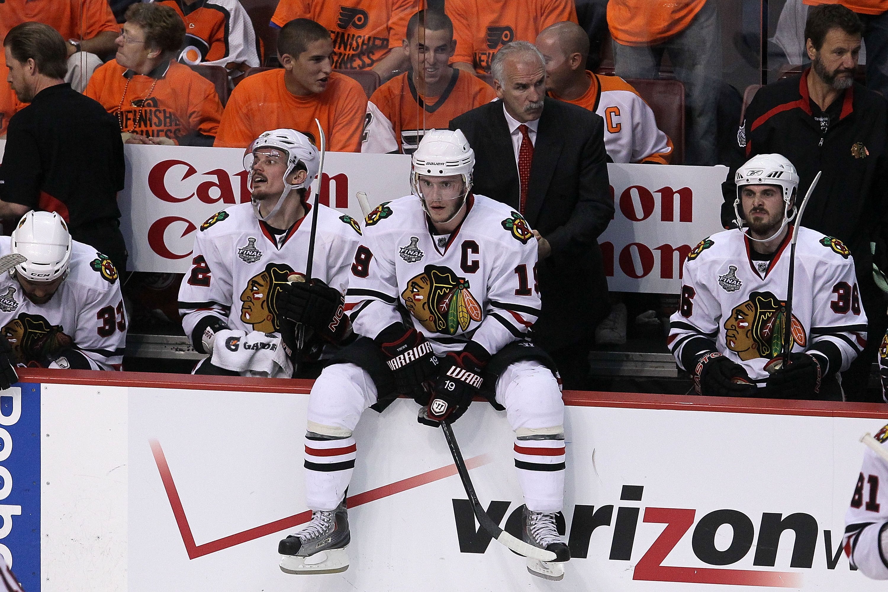 PHILADELPHIA - JUNE 09:  Head coach Joel Quenneville and Jonathan Toews #19 of the Chicago Blackhawks look on from the bench in Game Six of the 2010 NHL Stanley Cup Final against the Philadelphia Flyers at the Wachovia Center on June 9, 2010 in Philadelph