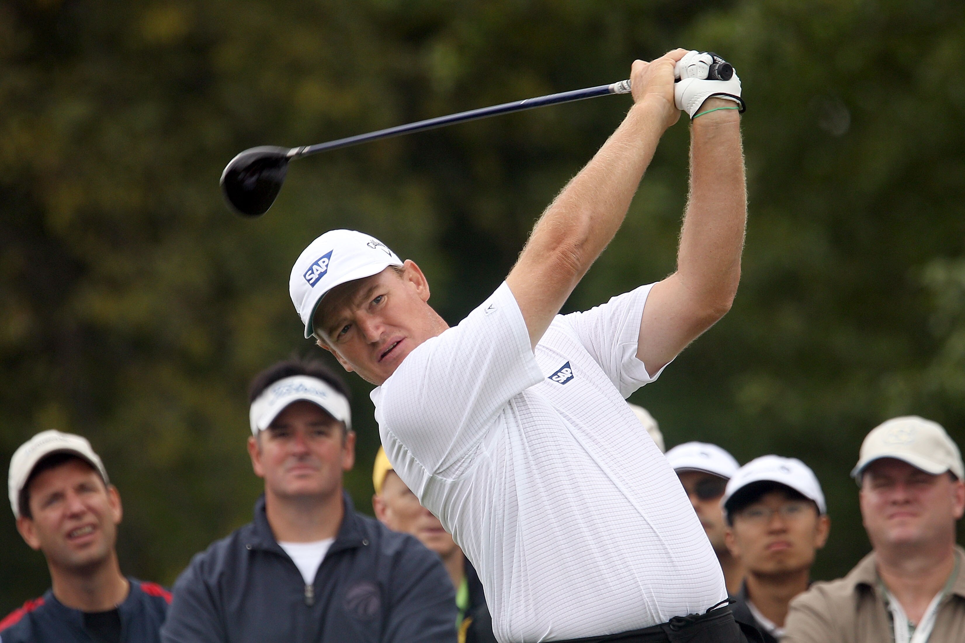 LEMONT, IL - SEPTEMBER 11:  Ernie Els of South Africa tees off on the 18th hole during the third round of the BMW Championship at Cog Hill Golf & Country Club on September 11, 2010 in Lemont, Illinois.  (Photo by Scott Halleran/Getty Images)