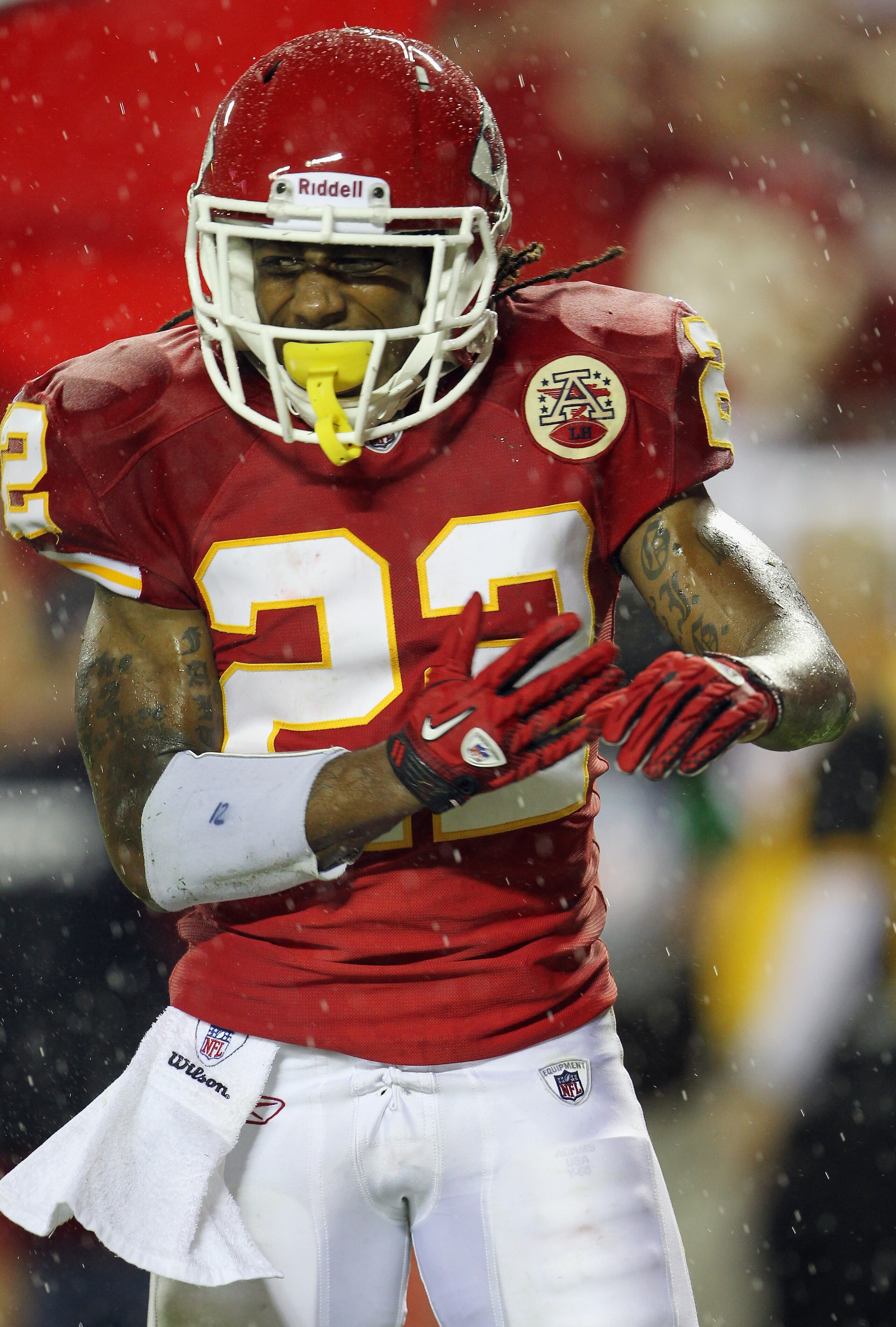 KANSAS CITY, MO - SEPTEMBER 13:  Dexter McCluster #22 of the Kansas City Chiefs celebrates after returning a punt for a touchdown during the 1st half of the game against on September 13, 2010 at Arrowhead Stadium in Kansas City, Missouri.  (Photo by Jamie