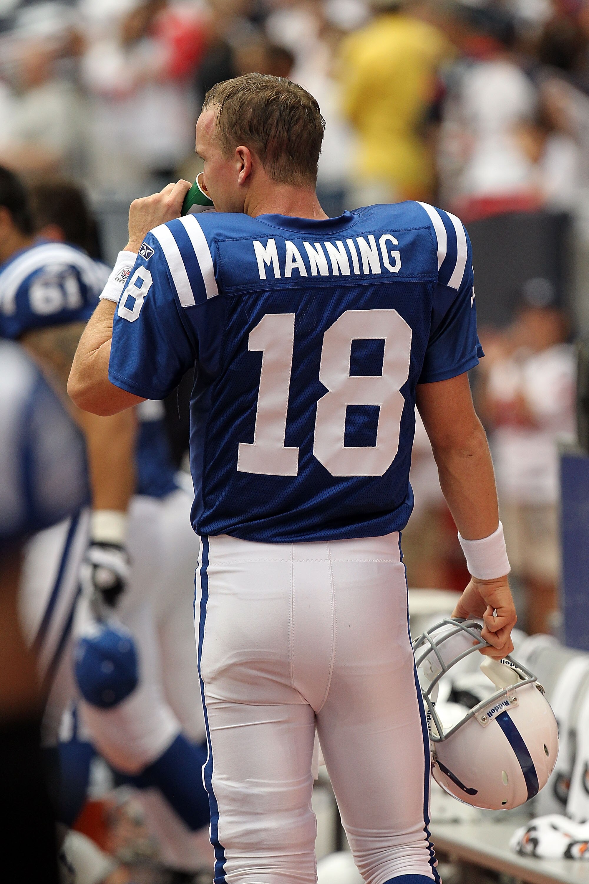 HOUSTON - SEPTEMBER 12:  Quarterback Peyton Manning #18 of the Indianapolis Colts in the NFL season opener against the Houston Texans at Reliant Stadium on September 12, 2010 in Houston, Texas.  (Photo by Ronald Martinez/Getty Images)