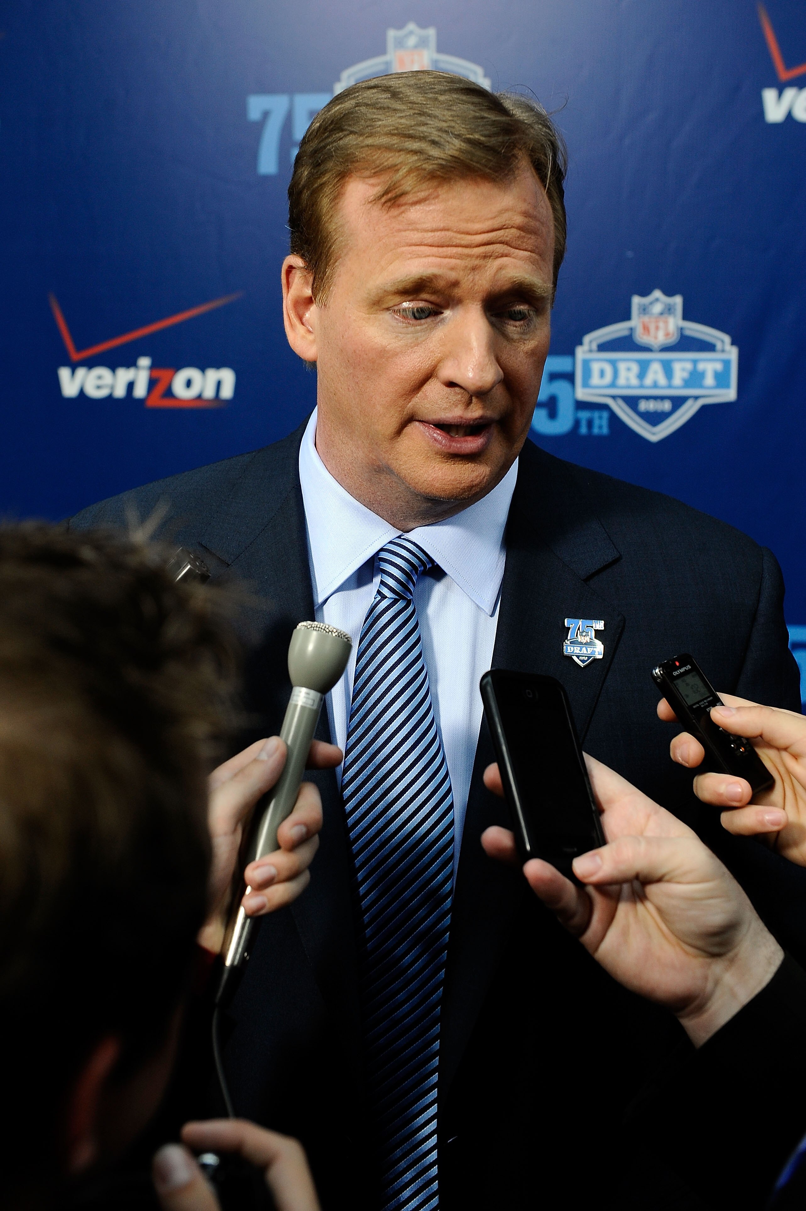 NEW YORK - APRIL 22:  NFL Commissioner Roger Goodell is interviewed on the red carpet during the 2010 NFL Draft at Radio City Music Hall on April 22, 2010 in New York City.  (Photo by Jeff Zelevansky/Getty Images)