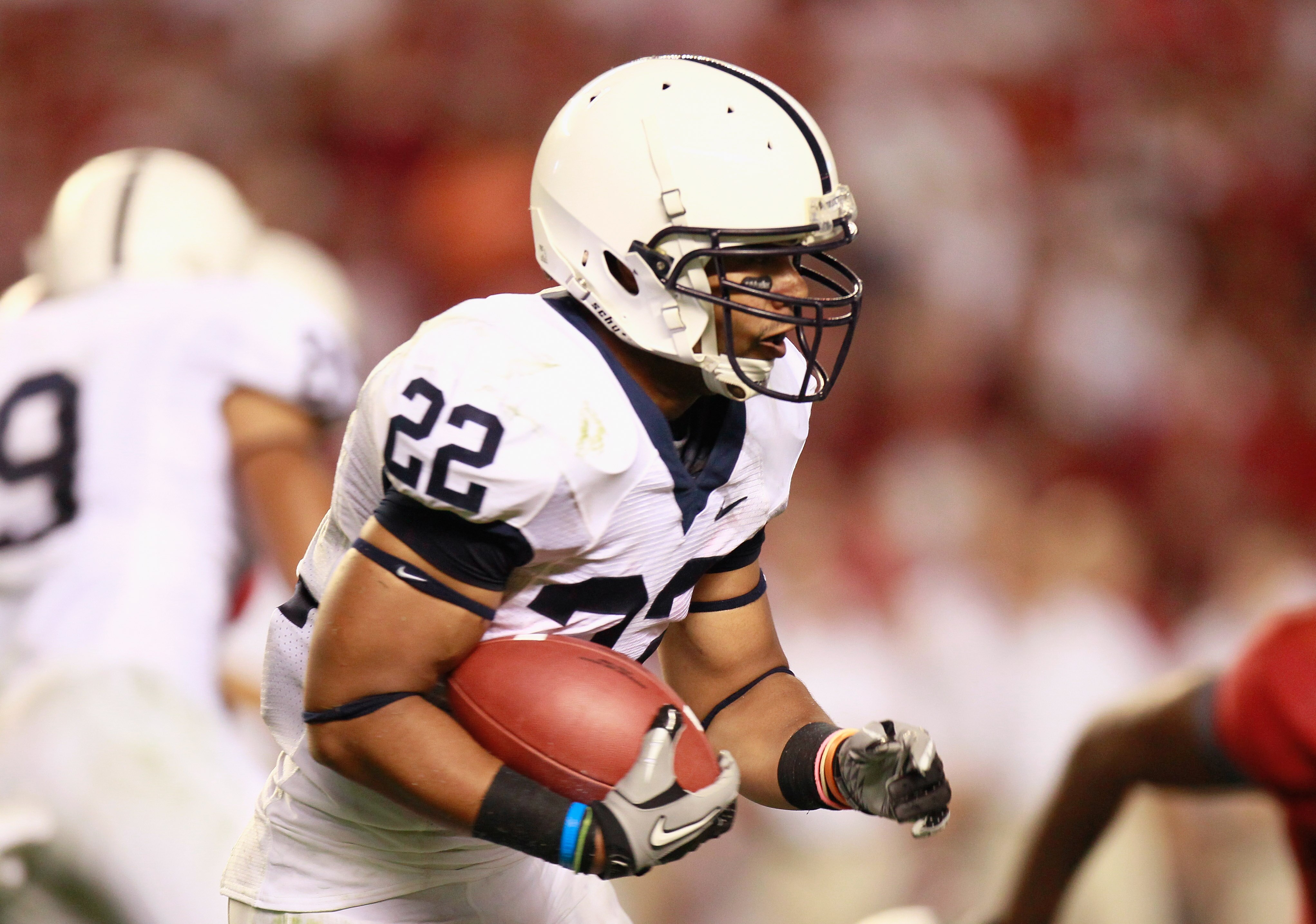 TUSCALOOSA, AL - SEPTEMBER 11:  Evan Royster #22 of the Penn State Nittany Lions against the Alabama Crimson Tide at Bryant-Denny Stadium on September 11, 2010 in Tuscaloosa, Alabama.  (Photo by Kevin C. Cox/Getty Images)
