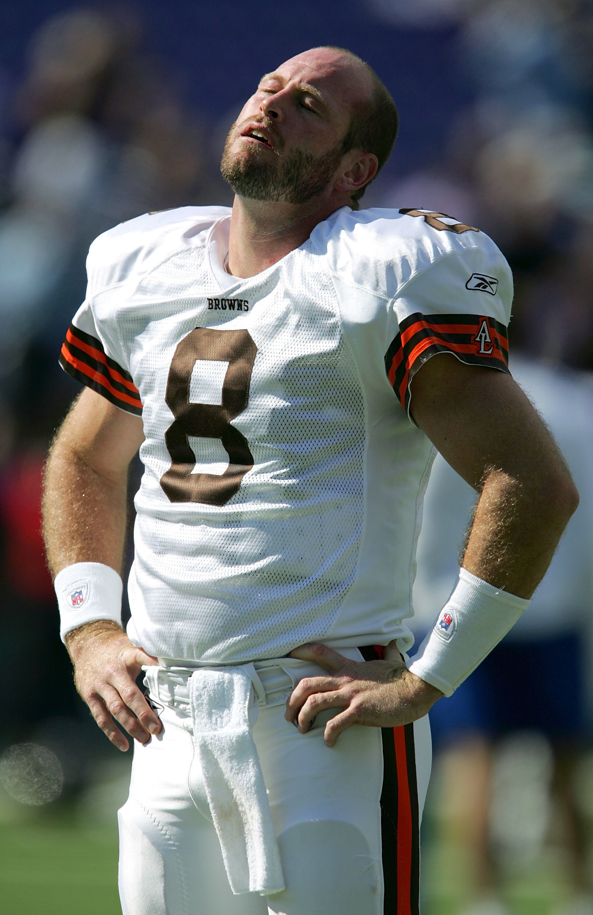 BALTIMORE - OCTOBER 16:  Quarterback Trent Dilfer #8 of the Cleveland Browns stretches prior to the game against the Baltimore Ravens October 16, 2005 at M&T Bank Stadium in Baltimore, Maryland.  (Photo by Jamie Squire/Getty Images)
