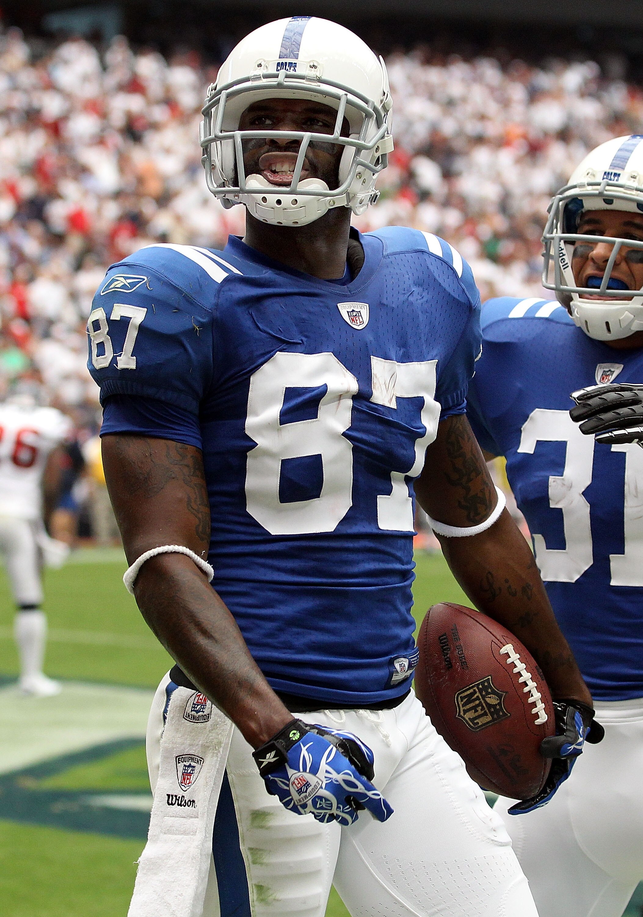 HOUSTON - SEPTEMBER 12:  Wide receiver Reggie Wayne #87 of the Indianapolis Colts at Reliant Stadium on September 12, 2010 in Houston, Texas.  (Photo by Ronald Martinez/Getty Images)
