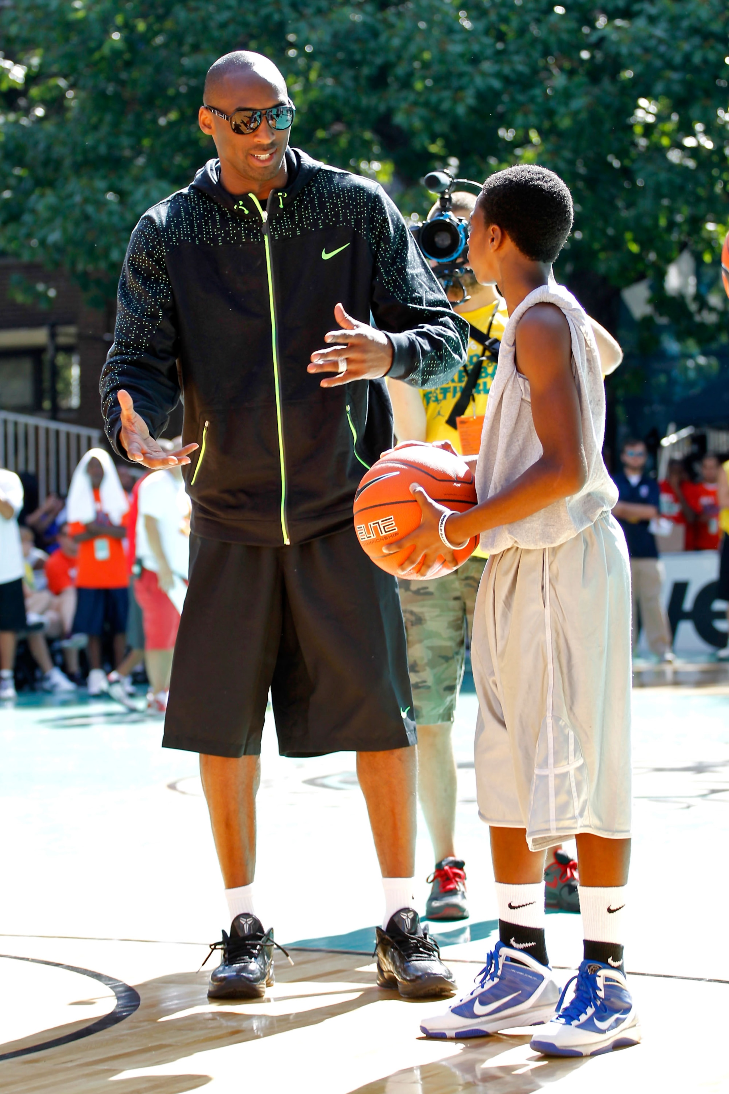 NEW YORK CITY, NY - AUGUST 14:  Kobe Bryant attends the World Basketball Festival at Rucker Park on August 14, 2010 in New York City.  (Photo by Chris Trotman/Getty Images for Nike)