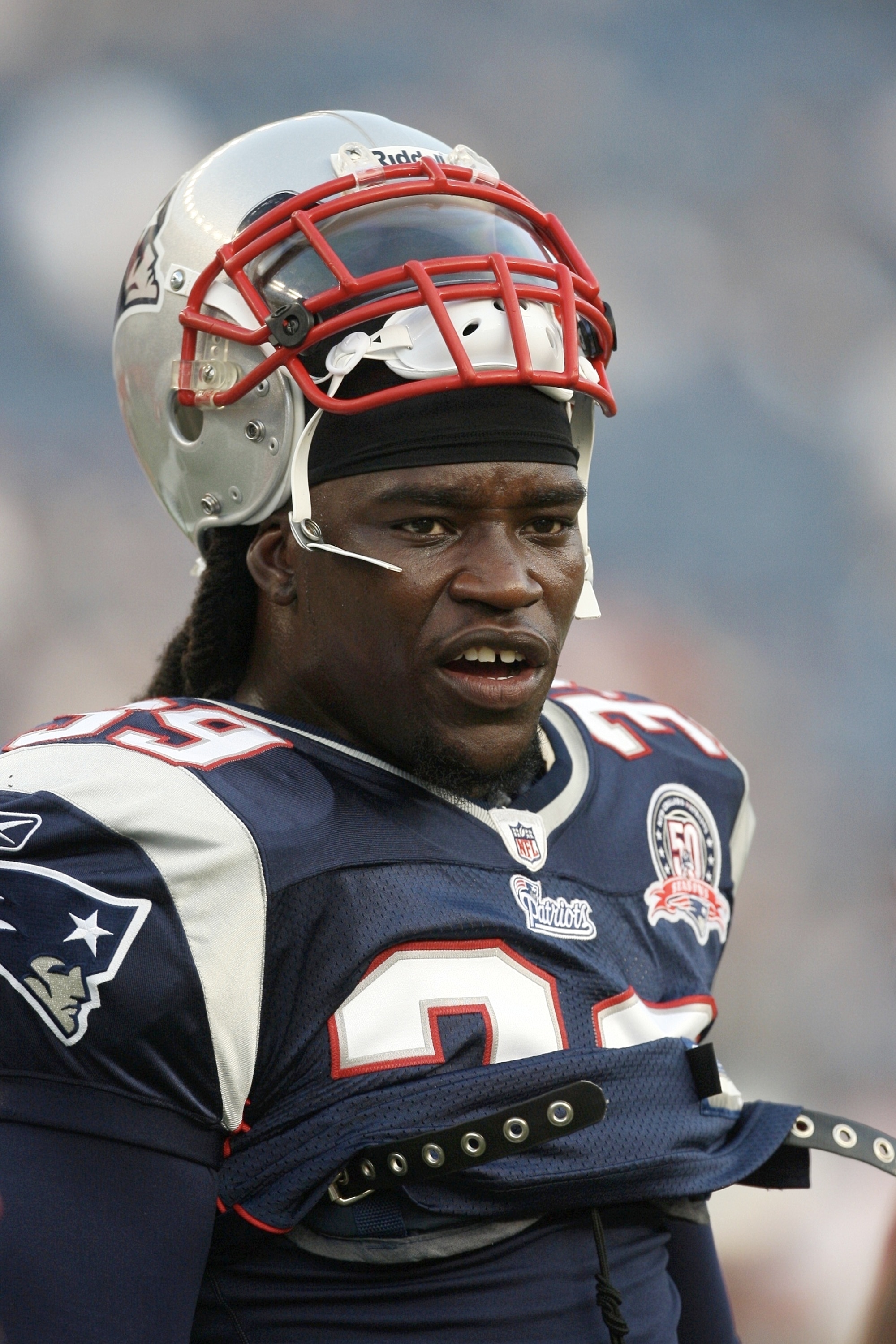 FOXBORO, MA - AUGUST 20:  Running back Laurence Maroney #39 of the New England Patriots looks on during warm ups against the Cincinnati Bengals during their preseason game at Gillette Stadium on August 20, 2009 in Foxboro, Massachusetts.  (Photo by Jim Ro