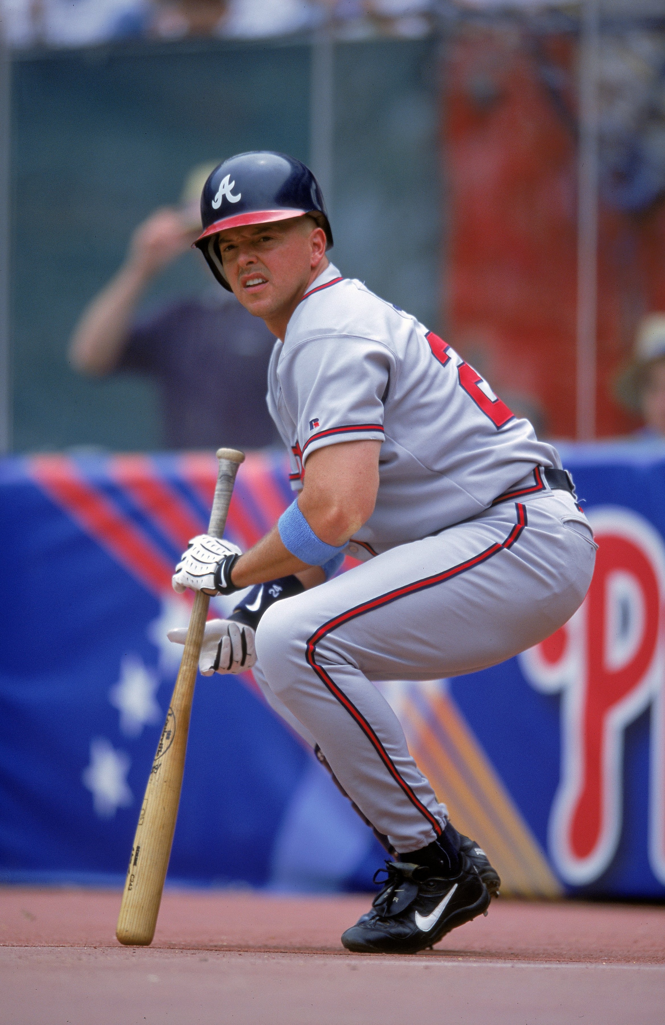 18 Jun 2000: Wally Joyner #24 of the Atlanta Braves stretches his legs as he grabd the bat during the game against the Philadelphia Phillies at Veterans Stadium in Philadelphia, Pennsylvania.  The braves defeated the Phillies 5-3.Mandatory Credit: Doug Pe