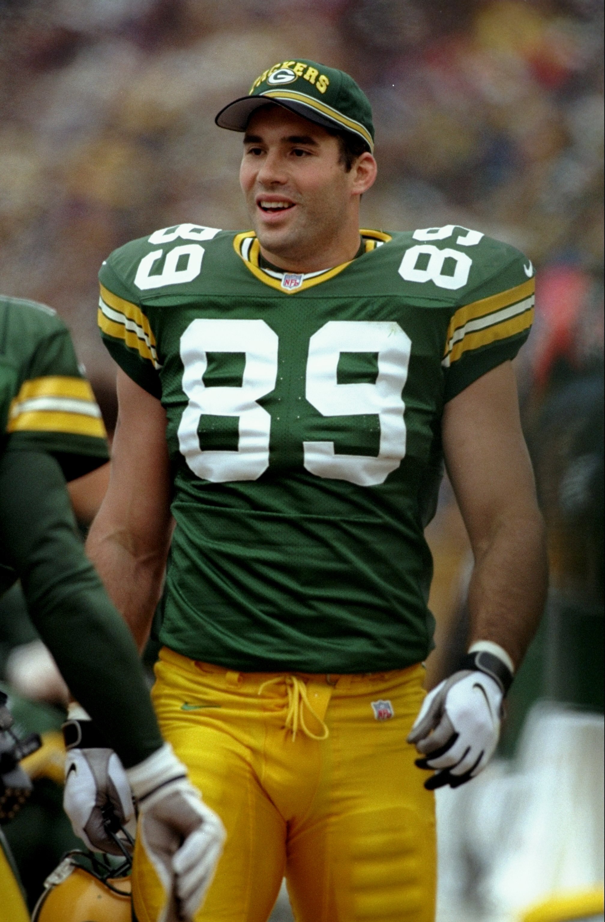 9 Nov 1997:  Mark Chmura #89 of the Green Bay Packers looks on during a game against the Saint Louis Rams at the Lambeau Field in Green Bay, Wisconsin.  The Packers defeated the Rams 17-7. Mandatory Credit: Jonathan Daniel  /Allsport