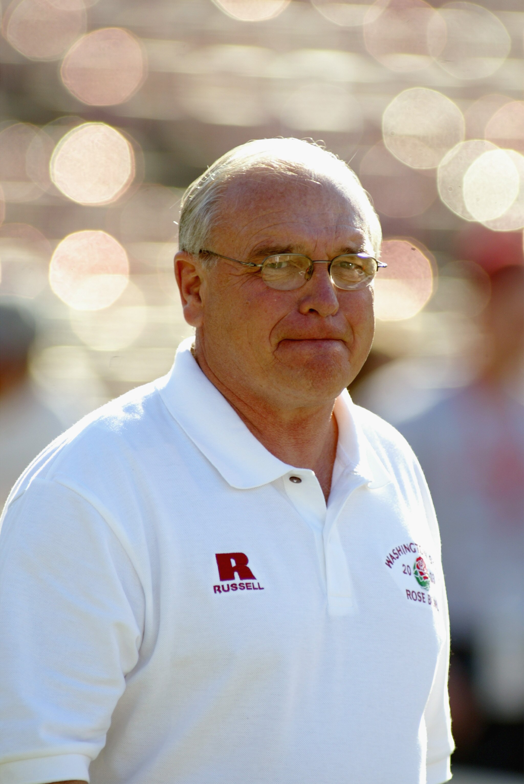 PASADENA, CA - JANUARY 1:  Head coach Mike Price of the Washington State University Cougars during team warmups prior to the 89th Rose Bowl against the University of Oklahoma Sooners on January 1, 2003 at the Rose Bowl in Pasadena, California.  Price move