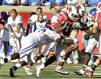 I think the defensive linemen for Kentucky got into the Papa John's before the game started...