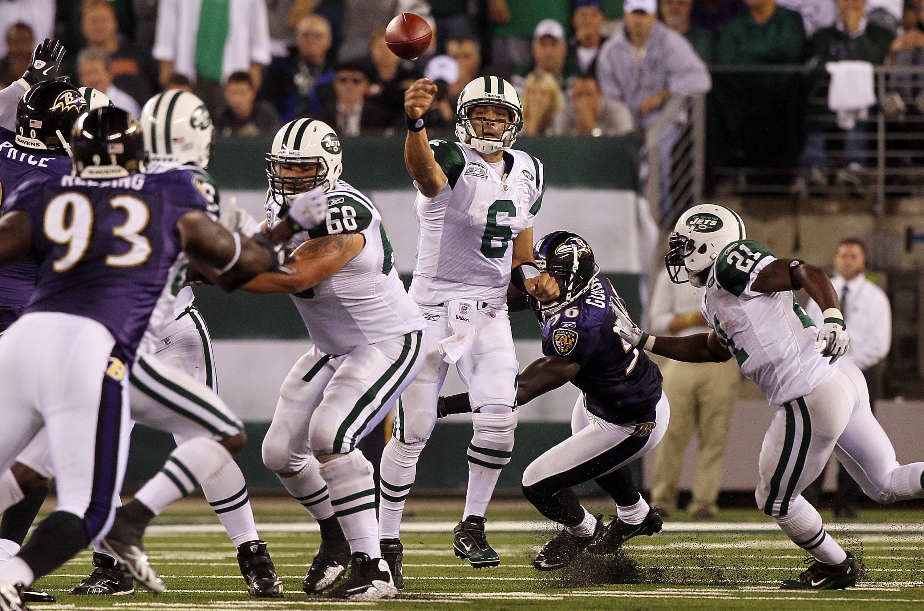 EAST RUTHERFORD, NJ - SEPTEMBER 13: Mark Sanchez #6 of the New York Jets throws against the Baltimore Ravens during their home opener at the New Meadowlands Stadium on September 13, 2010 in East Rutherford, New Jersey. (Photo by Jim McIsaac/Getty Images)