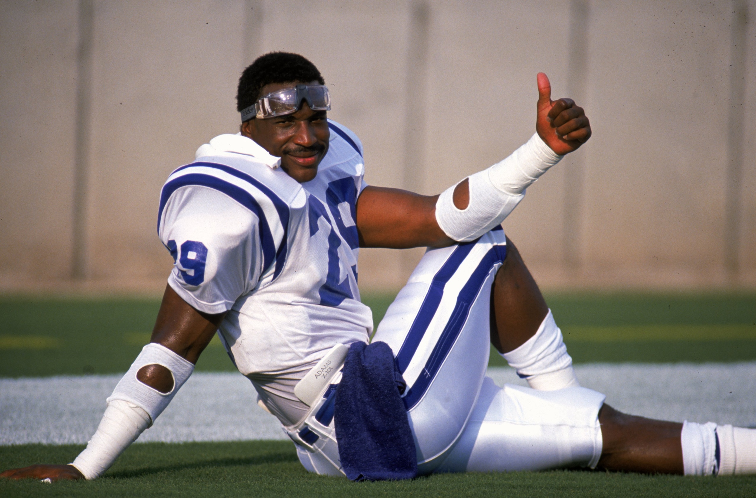 1988: Eric Dickerson of the Indianapolis Colts stretches as he give the camera a thumbs up. Mandatory Credit: Allen Dean Steele /Allsport 1988: Eric Dickerson of the Indianapolis Colts stretches as he give the camera a thumbs up. Mandatory Credit: Allen Dean Steele /Allsport