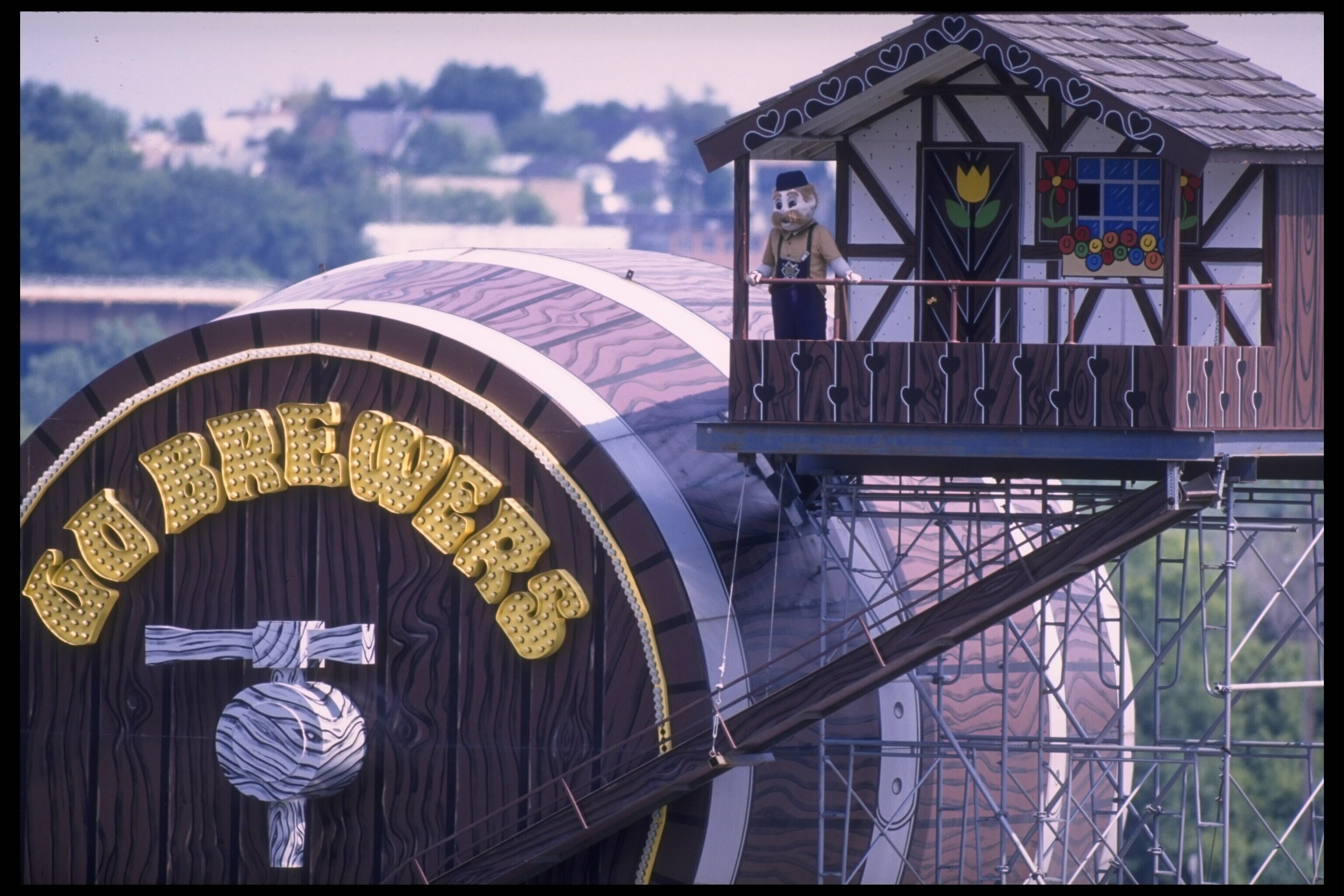 20 Jul 1995: A huge beer keg stands next to Milwaukee County Stadium in Milwaukee, Wisconsin where the Milwaukee brewers play the Seattle Mariners. The Mariners defeated the Brewers 4-2.