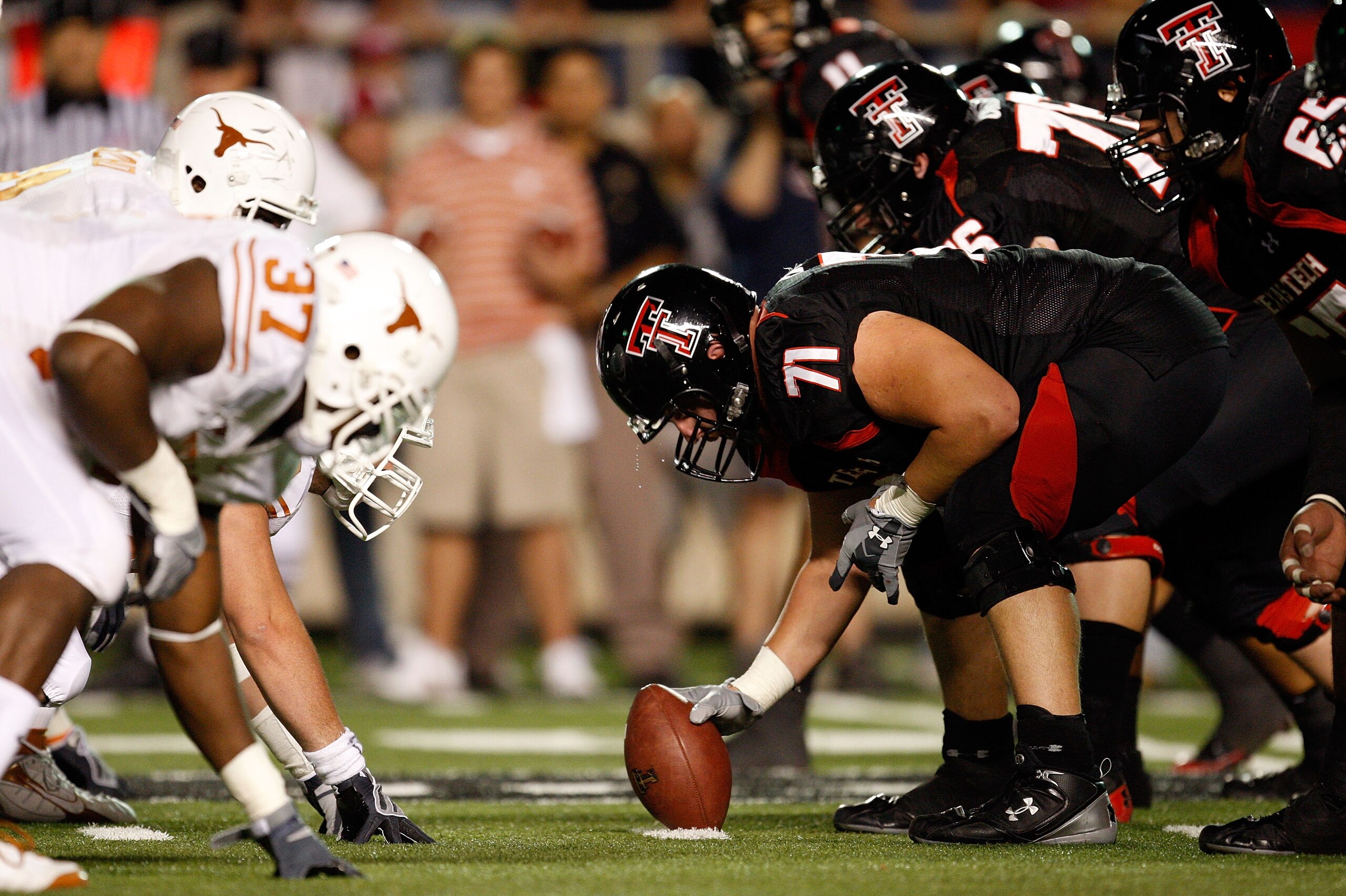 LUBBOCK, TX - NOVEMBER 01:  The Texas Tech Red Raiders face off against the Texas Longhorns during the first half of the game on November 1, 2008 at Jones Stadium in Lubbock, Texas.  (Photo by Jamie Squire/Getty Images)