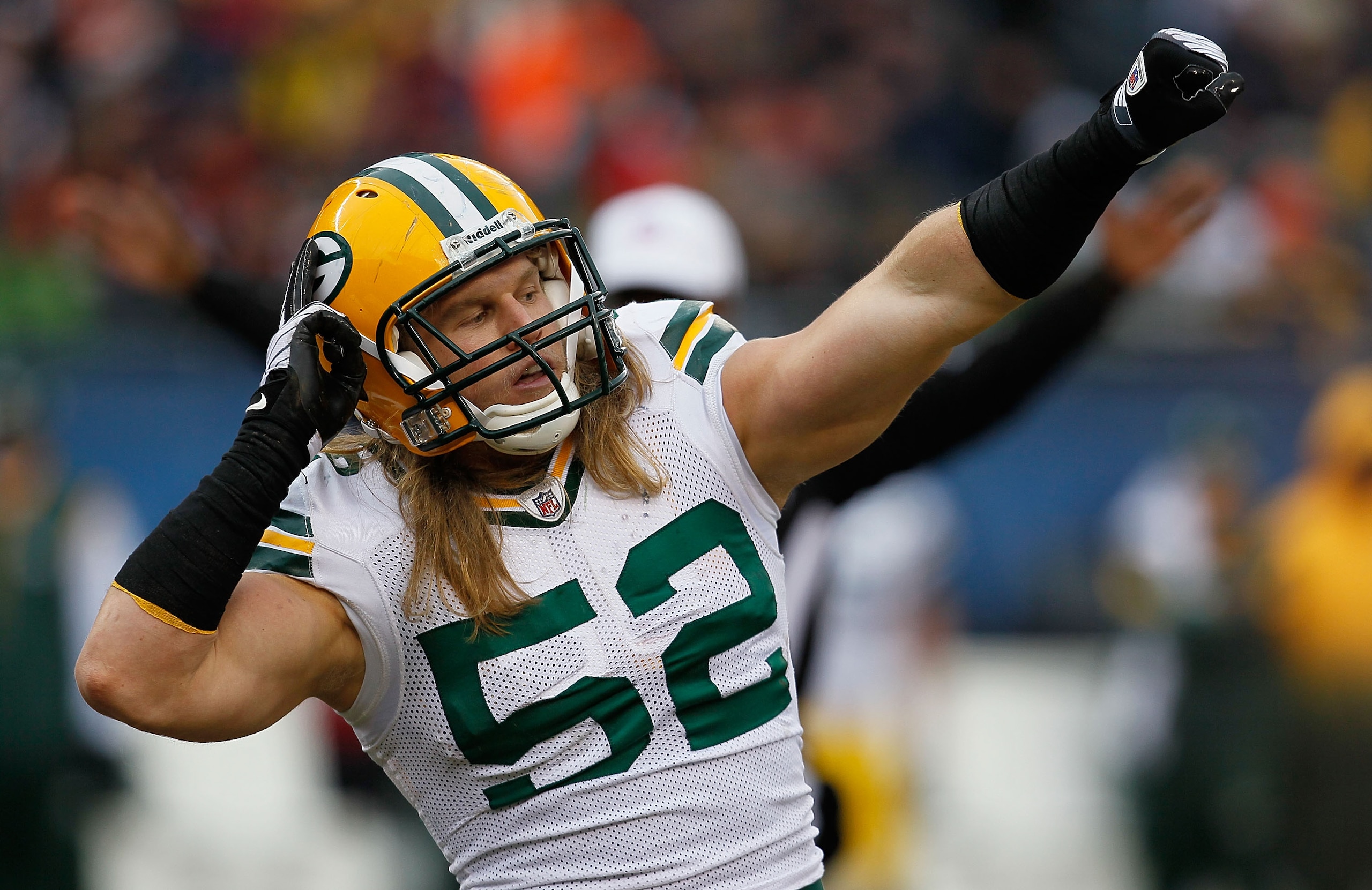 CHICAGO - DECEMBER 13: Clay Matthews #52 of the Green Bay Packers celebrates a sack against Jay Cutler of the Chicago Bears at Soldier Field on December 13, 2009 in Chicago, Illinois. (Photo by Jonathan Daniel/Getty Images) CHICAGO - DECEMBER 13: Clay Matthews #52 of the Green Bay Packers celebrates a sack against Jay Cutler of the Chicago Bears at Soldier Field on December 13, 2009 in Chicago, Illinois. (Photo by Jonathan Daniel/Getty Images)