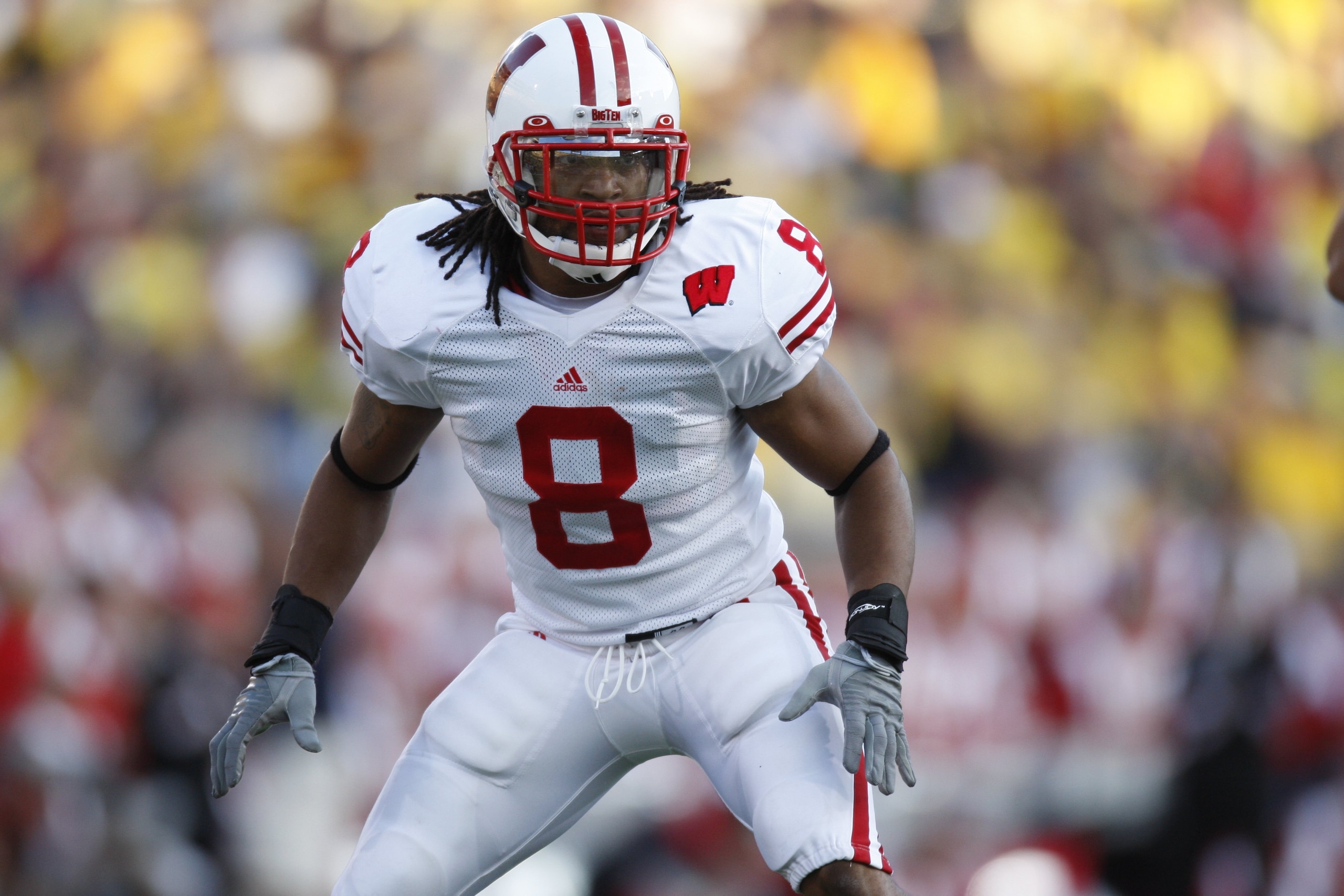 ANN ARBOR, MI - SEPTEMBER 27:  Aubrey Pleasant #8 of the Wisconsin Badgers defends during the game against the Michigan Wolverines on September 27, 2008 at Michigan Stadium in Ann Arbor, Michigan. (Photo by Gregory Shamus/Getty Images)