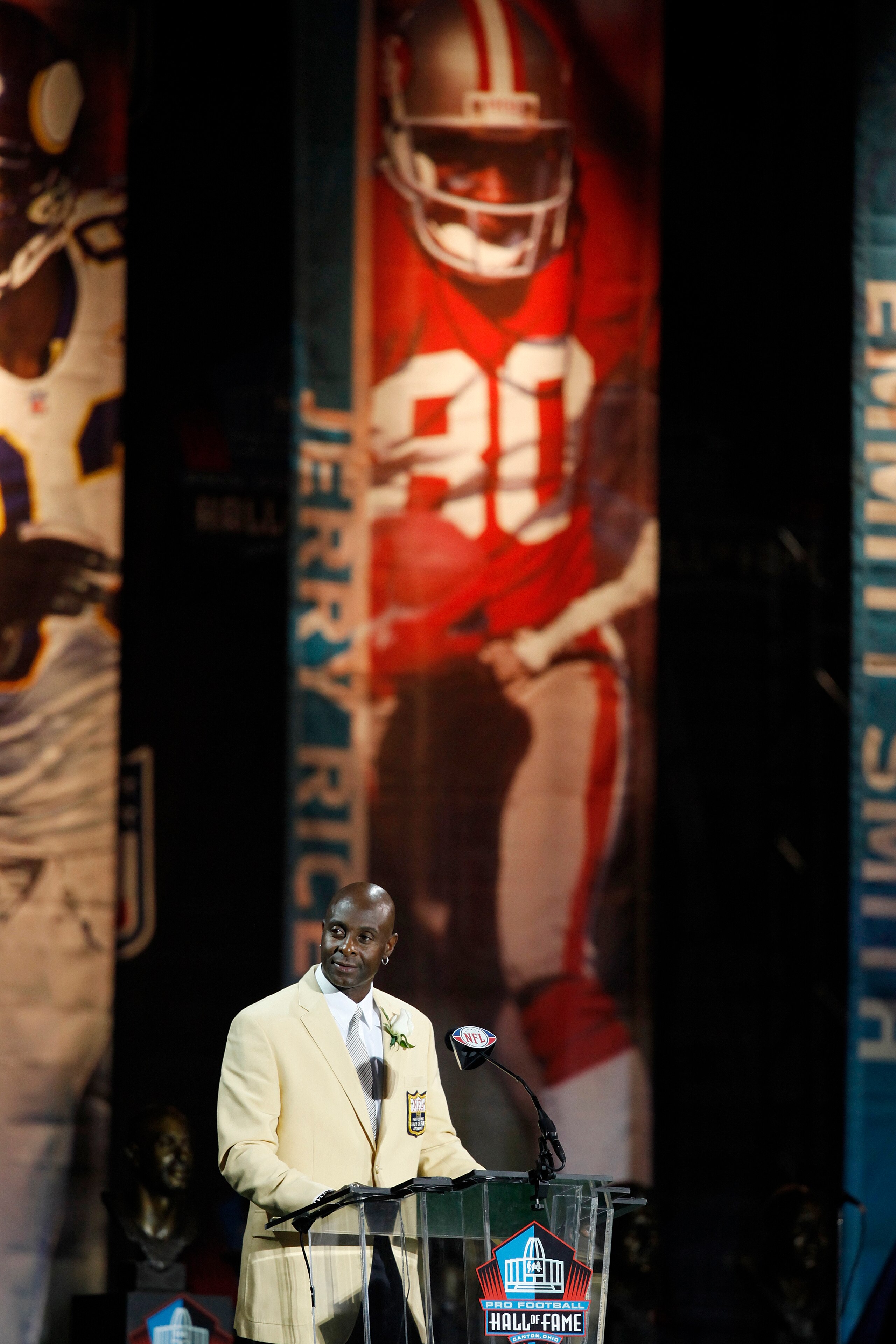 CANTON, OH - AUGUST 7: Jerry Rice speaks to the crowd during the 2010 Pro Football Hall of Fame Enshrinement Ceremony at the Pro Football Hall of Fame Field at Fawcett Stadium on August 7, 2010 in Canton, Ohio. (Photo by Joe Robbins/Getty Images)
