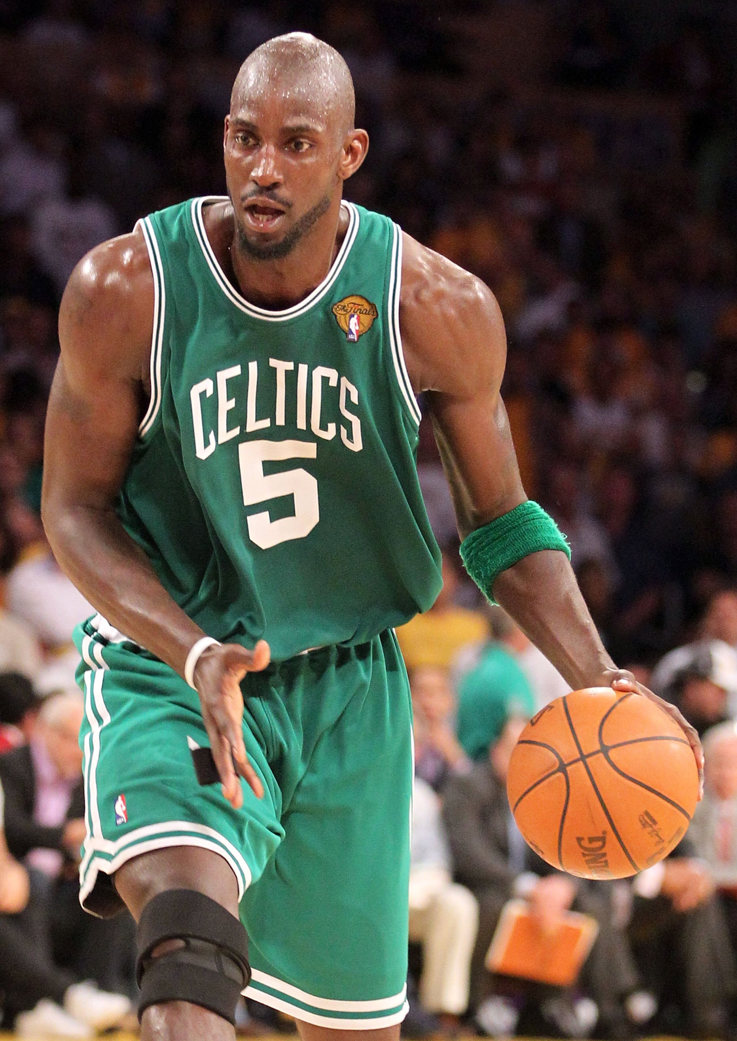 LOS ANGELES, CA - JUNE 17:  Kevin Garnett #5 of the Boston Celtics moves the ball while taking on the Los Angeles Lakers in Game Seven of the 2010 NBA Finals at Staples Center on June 17, 2010 in Los Angeles, California.  NOTE TO USER: User expressly ackn