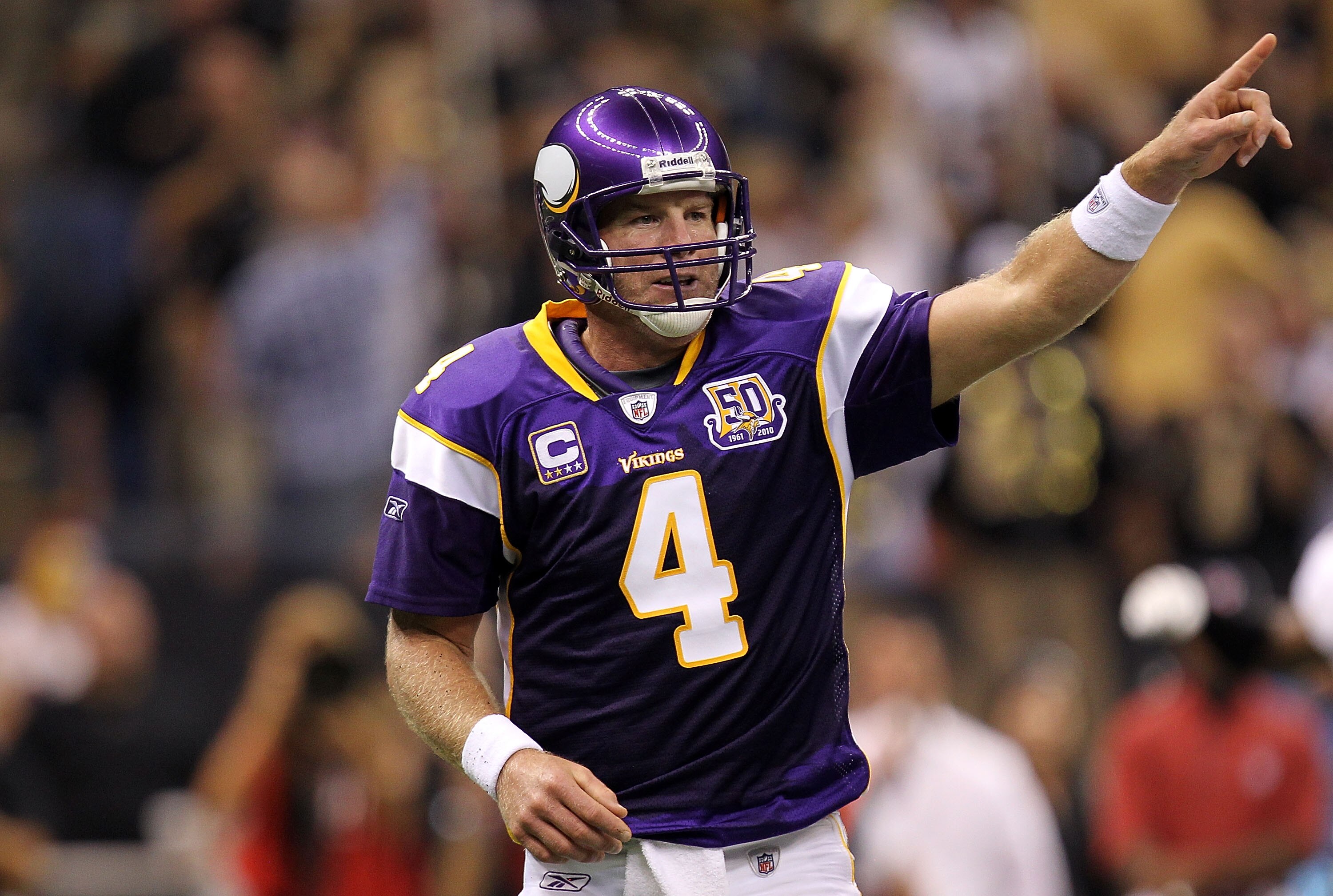 NEW ORLEANS - SEPTEMBER 09: Quarterback Brett Favre #4 of the Minnesota Vikings at Louisiana Superdome on September 9, 2010 in New Orleans, Louisiana. (Photo by Ronald Martinez/Getty Images) NEW ORLEANS - SEPTEMBER 09: Quarterback Brett Favre #4 of the Minnesota Vikings at Louisiana Superdome on September 9, 2010 in New Orleans, Louisiana. (Photo by Ronald Martinez/Getty Images)