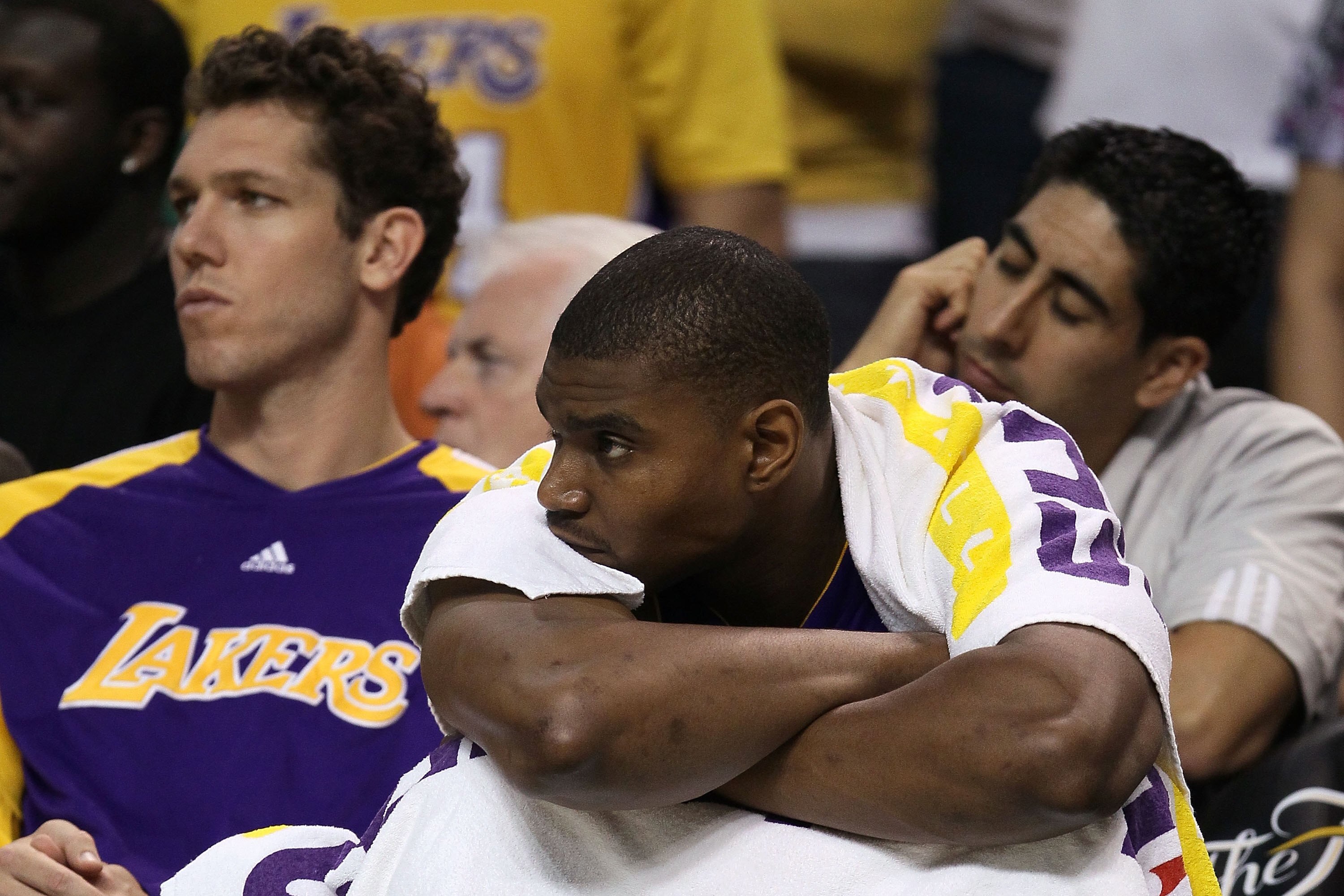 BOSTON - JUNE 10:  Andrew Bynum #17 and Luke Walton #4 (L) of the Los Angeles Lakers sit on the bench near the end of the Lakers' loss to the Boston Celltics during Game Four of the 2010 NBA Finals on June 10, 2010 at TD Garden in Boston, Massachusetts. N