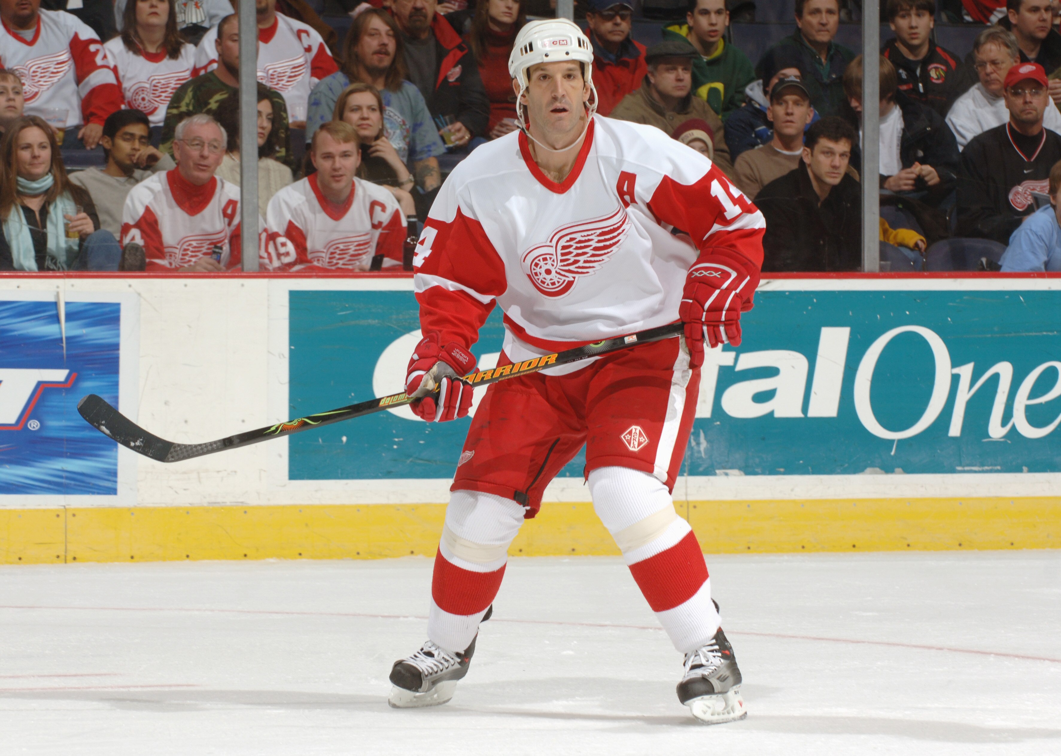 WASHINGTON, DC - DECEMBER 9:  Right wing Brendan Shanahan #14 of the Detriot Red Wings looks for a pass against the Washington Capitals during the NHL game on December 9, 2005 at MCI Center in Washington D.C.  Red Wings won 4-3. (Photo by Mitchell Layton/