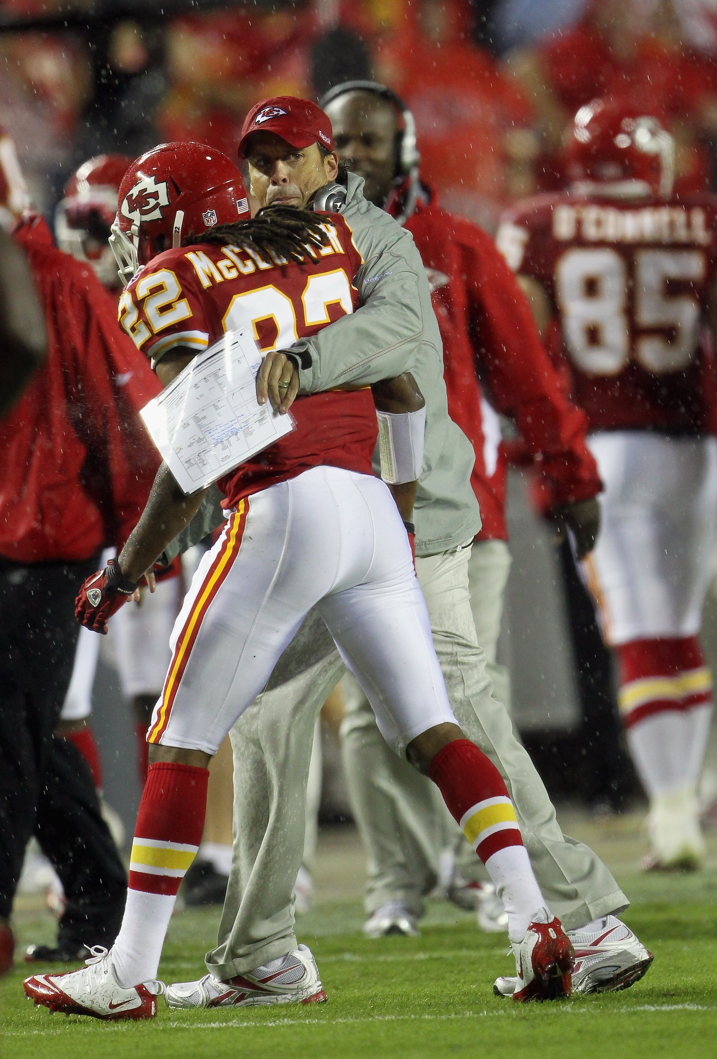 KANSAS CITY, MO - SEPTEMBER 13:  Dexter McCluster #22 of the Kansas City Chiefs is congratulated by head coach Todd Haley after returning a punt for a touchdown during the 1st half of the game against on September 13, 2010 at Arrowhead Stadium in Kansas C