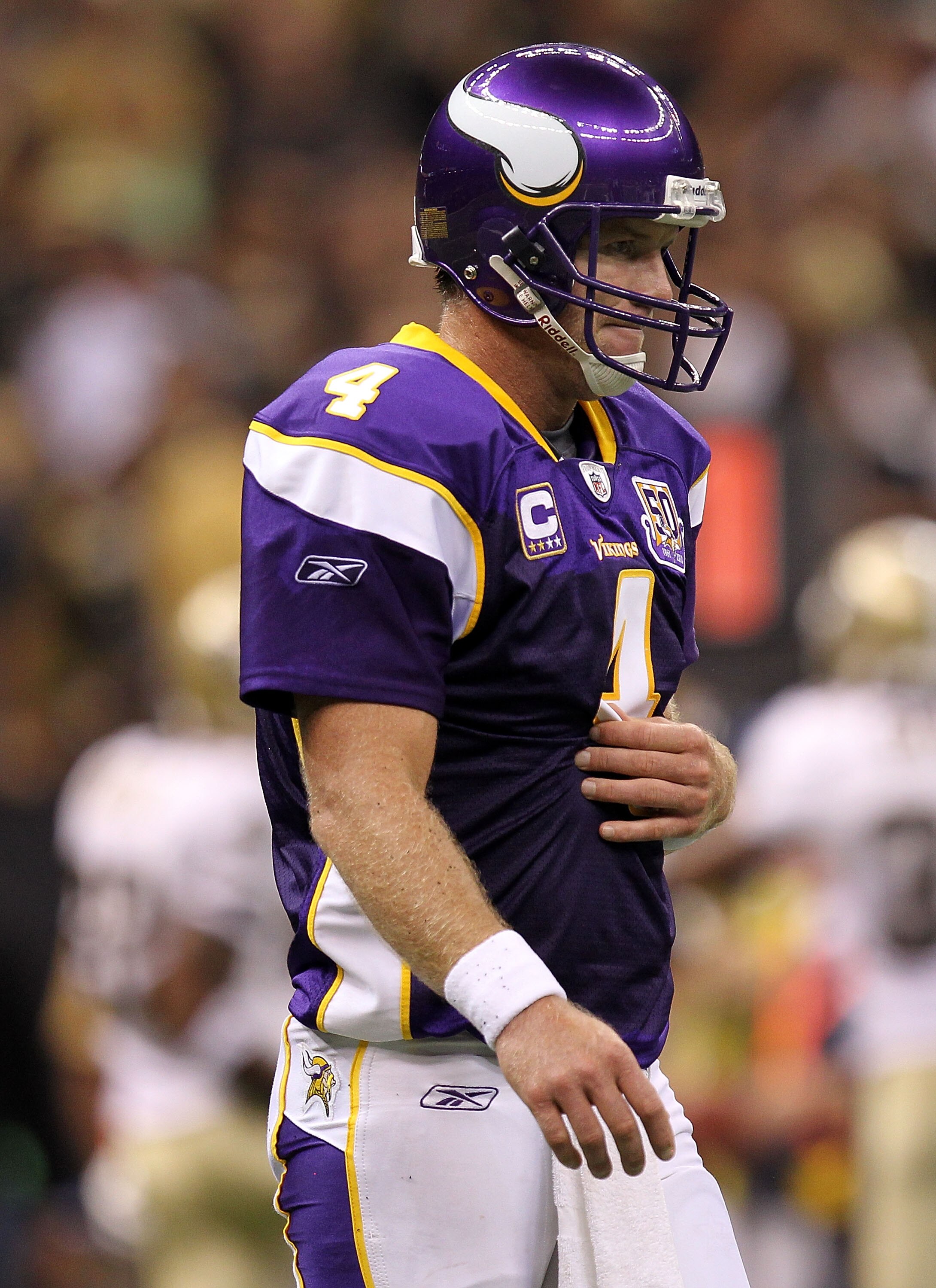 NEW ORLEANS - SEPTEMBER 09:  Quarterback Brett Favre #4 of the Minnesota Vikings at Louisiana Superdome on September 9, 2010 in New Orleans, Louisiana.  (Photo by Ronald Martinez/Getty Images)