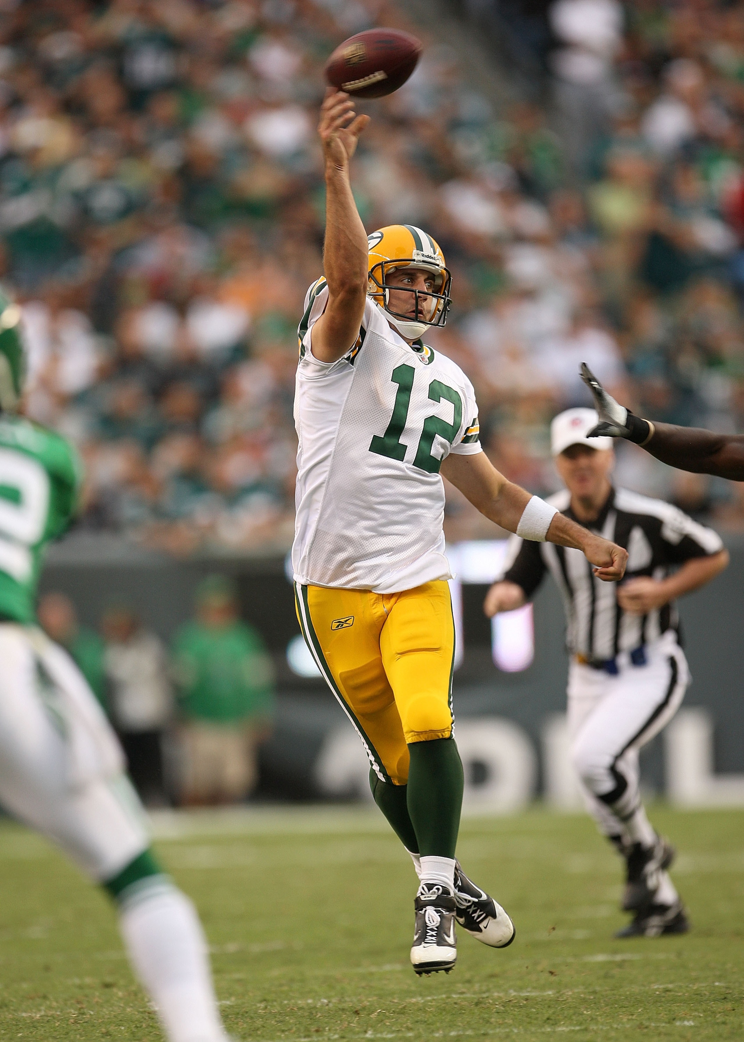 PHILADELPHIA - SEPTEMBER 12: Aaron Rodgers #12 of the Green Bay Packers throws a pass during a game against the Philadelphia Eagles at Lincoln Financial Field on September 12, 2010 in Philadelphia, Pennsylvania. (Photo by Mike Ehrmann/Getty Images) PHILADELPHIA - SEPTEMBER 12: Aaron Rodgers #12 of the Green Bay Packers throws a pass during a game against the Philadelphia Eagles at Lincoln Financial Field on September 12, 2010 in Philadelphia, Pennsylvania. (Photo by Mike Ehrmann/Getty Images)
