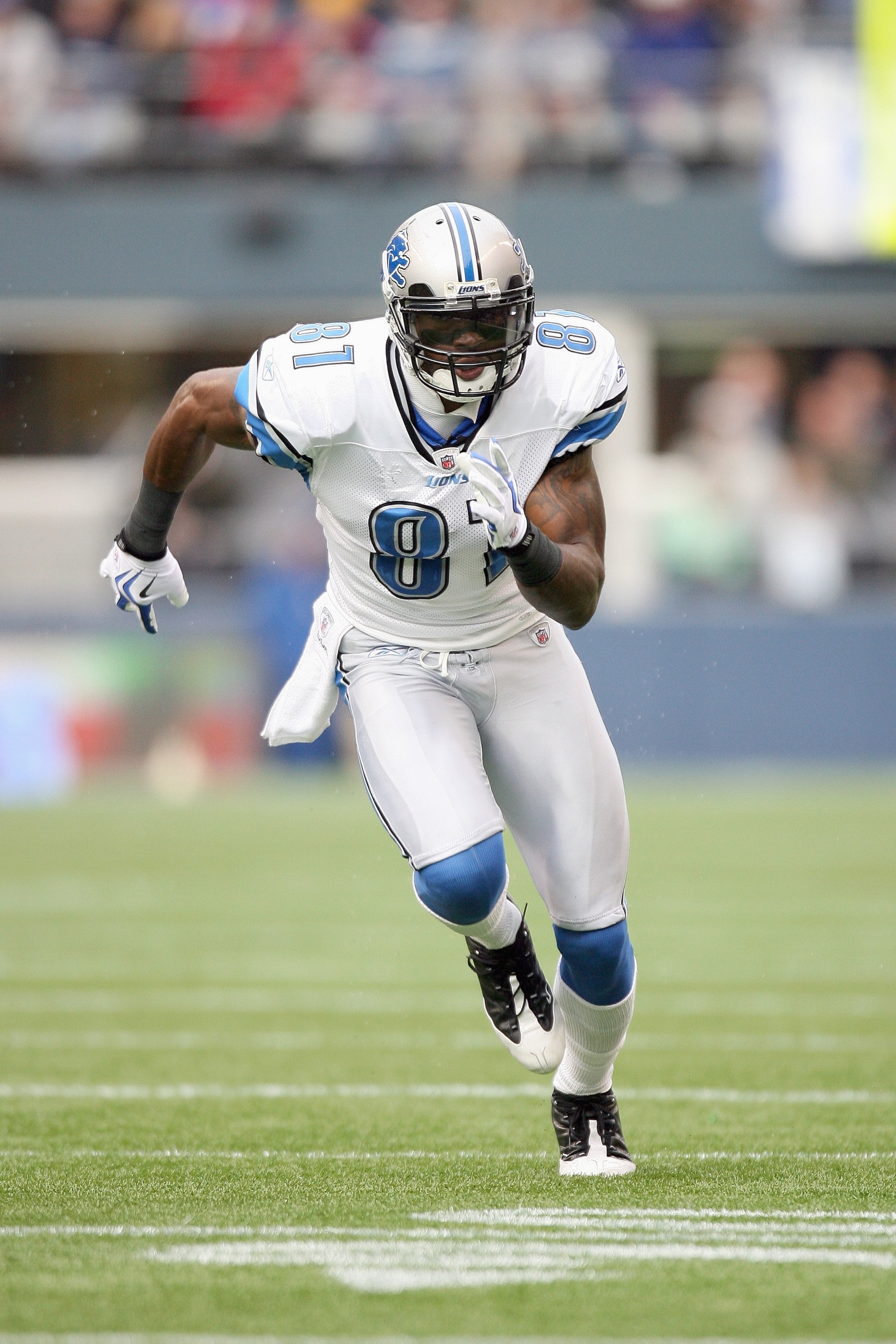 SEATTLE - NOVEMBER 08:  Calvin Johnson #81 of the Detroit Lions runs upfield during the game against the Seattle Seahawks on November 8, 2009 at Qwest Field in Seattle, Washington. The Seahawks defeated the Lions 32-20. (Photo by Otto Greule Jr/Getty Imag