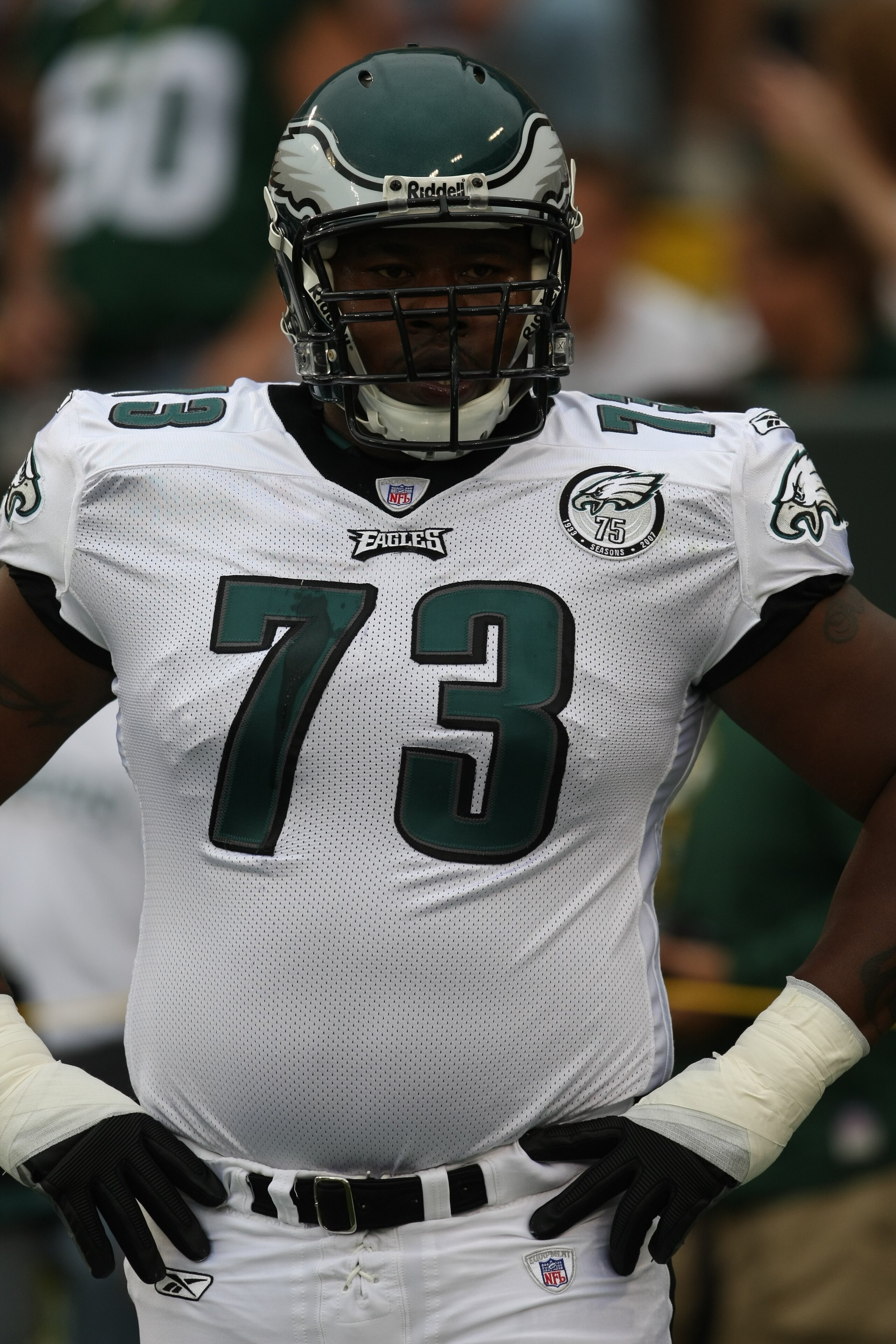 GREEN BAY, WI - SEPTEMBER 09: Shawn Andrews #73 of the Philadelphia Eagles warms up before a game against the Green Bay Packers on September 9, 2007 at Lambeau Field in Green Bay, Wisconsin. The Packers defeated the Eagles 16-13. (Photo by Jonathan Danie GREEN BAY, WI - SEPTEMBER 09: Shawn Andrews #73 of the Philadelphia Eagles warms up before a game against the Green Bay Packers on September 9, 2007 at Lambeau Field in Green Bay, Wisconsin. The Packers defeated the Eagles 16-13. (Photo by Jonathan Danie
