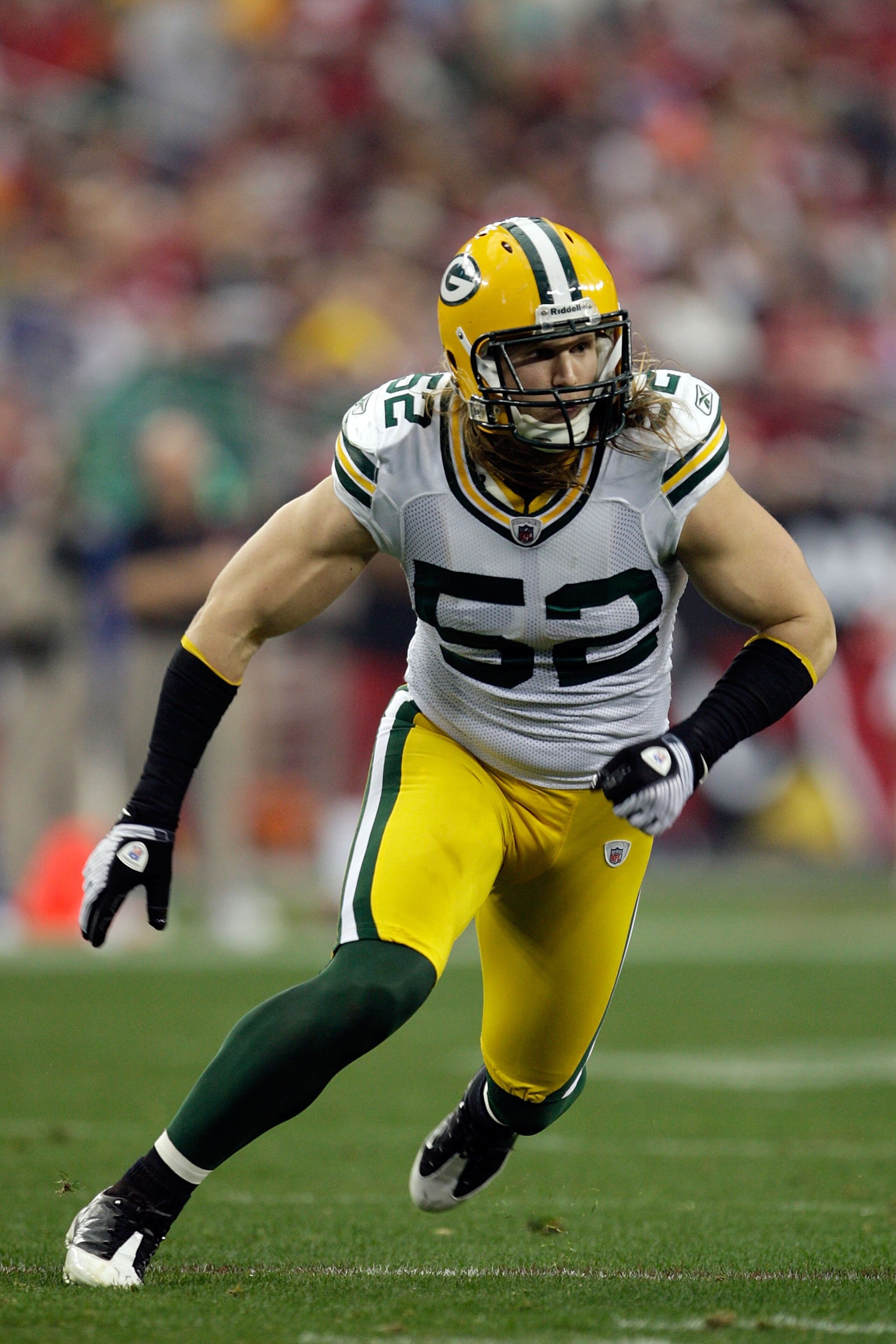 GLENDALE, AZ - JANUARY 03:  Linebacker Clay Matthews #52 of the Green Bay Packers on the field against the Arizona Cardinals at University of Phoenix Stadium on January 3, 2010 in Glendale, Arizona.  (Photo by Jamie Squire/Getty Images)