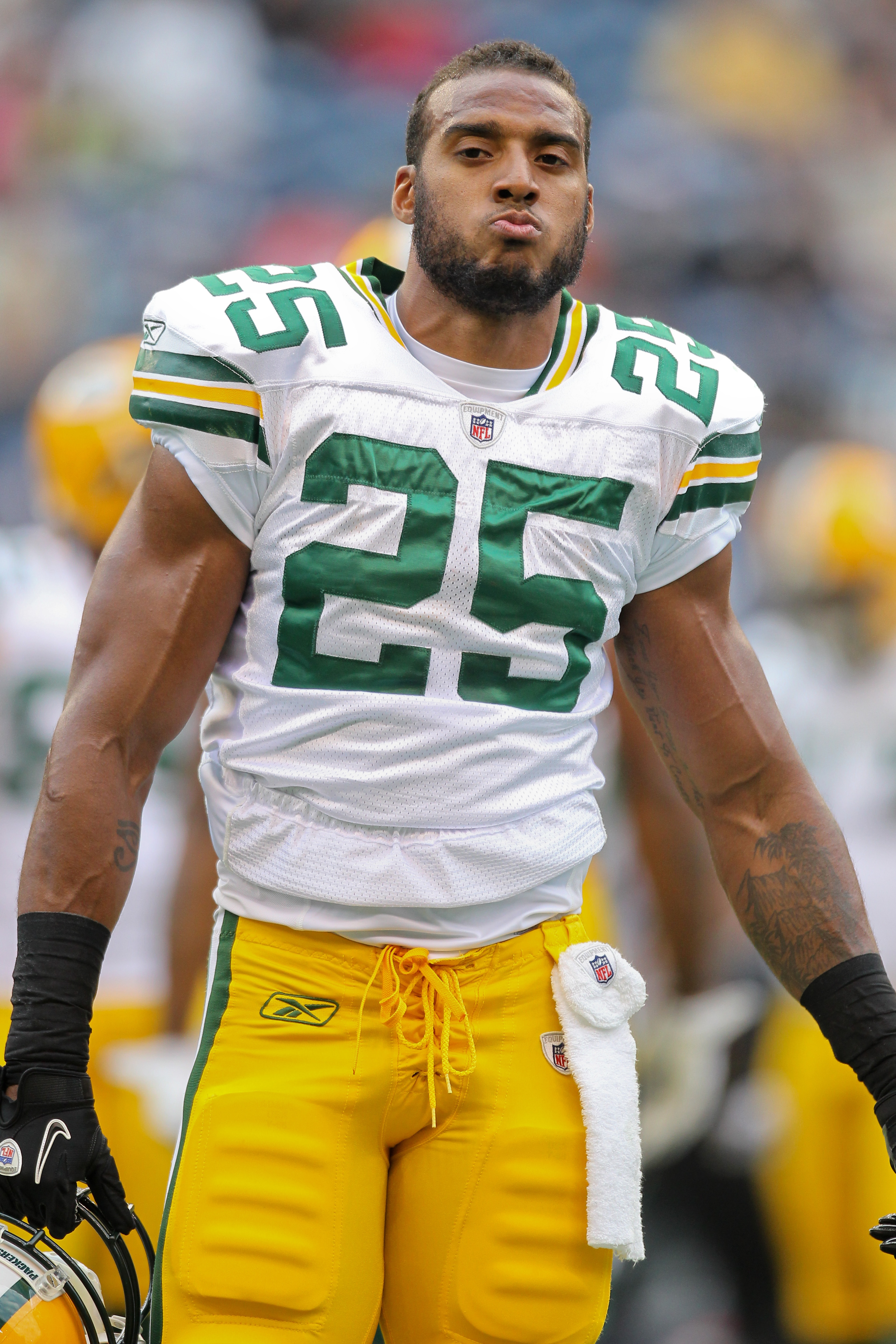 SEATTLE - AUGUST 21: Running back Ryan Grant #25 of the Green Bay Packers looks on during warmups prior to the preseason game against the Seattle Seahawks at Qwest Field on August 21, 2010 in Seattle, Washington. (Photo by Otto Greule Jr/Getty Images) SEATTLE - AUGUST 21: Running back Ryan Grant #25 of the Green Bay Packers looks on during warmups prior to the preseason game against the Seattle Seahawks at Qwest Field on August 21, 2010 in Seattle, Washington. (Photo by Otto Greule Jr/Getty Images)