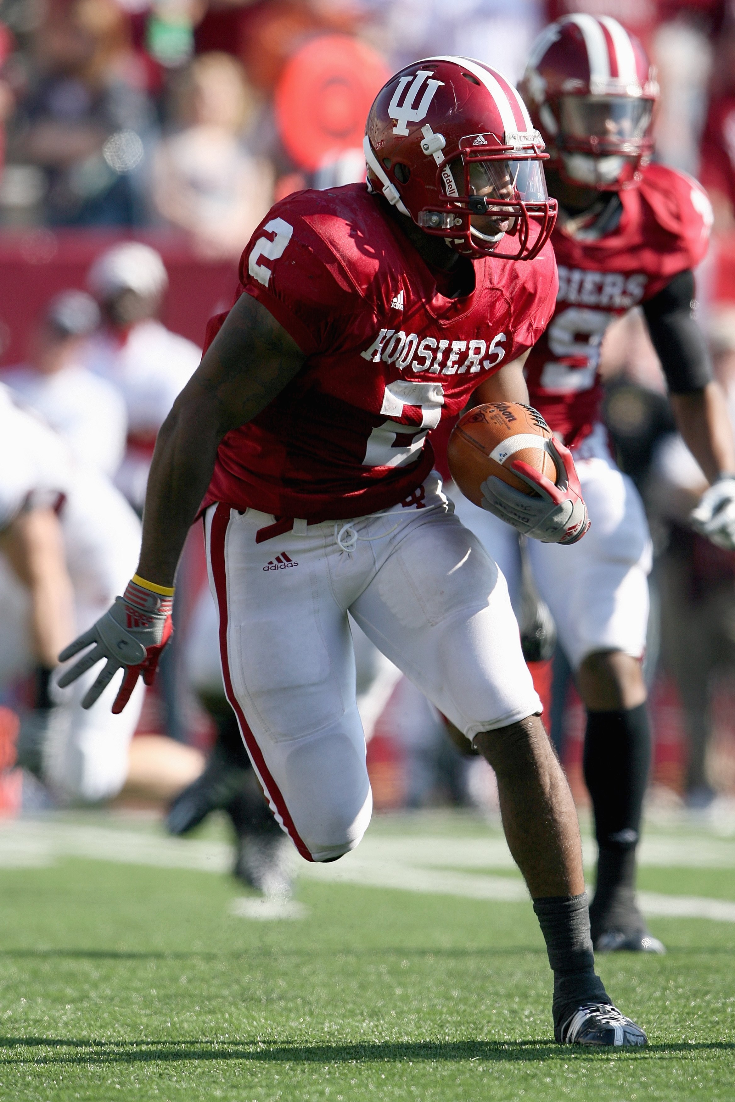 BLOOMINGTON, IN - NOVEMBER 01:  Marcus Thigpen #5 of the Indiana Hooisers carries the ball during the game against the Central Michigan Chippewas at Memorial Stadium on November 1, 2008 in Bloomington, Indiana.  (Photo by Andy Lyons/Getty Images)